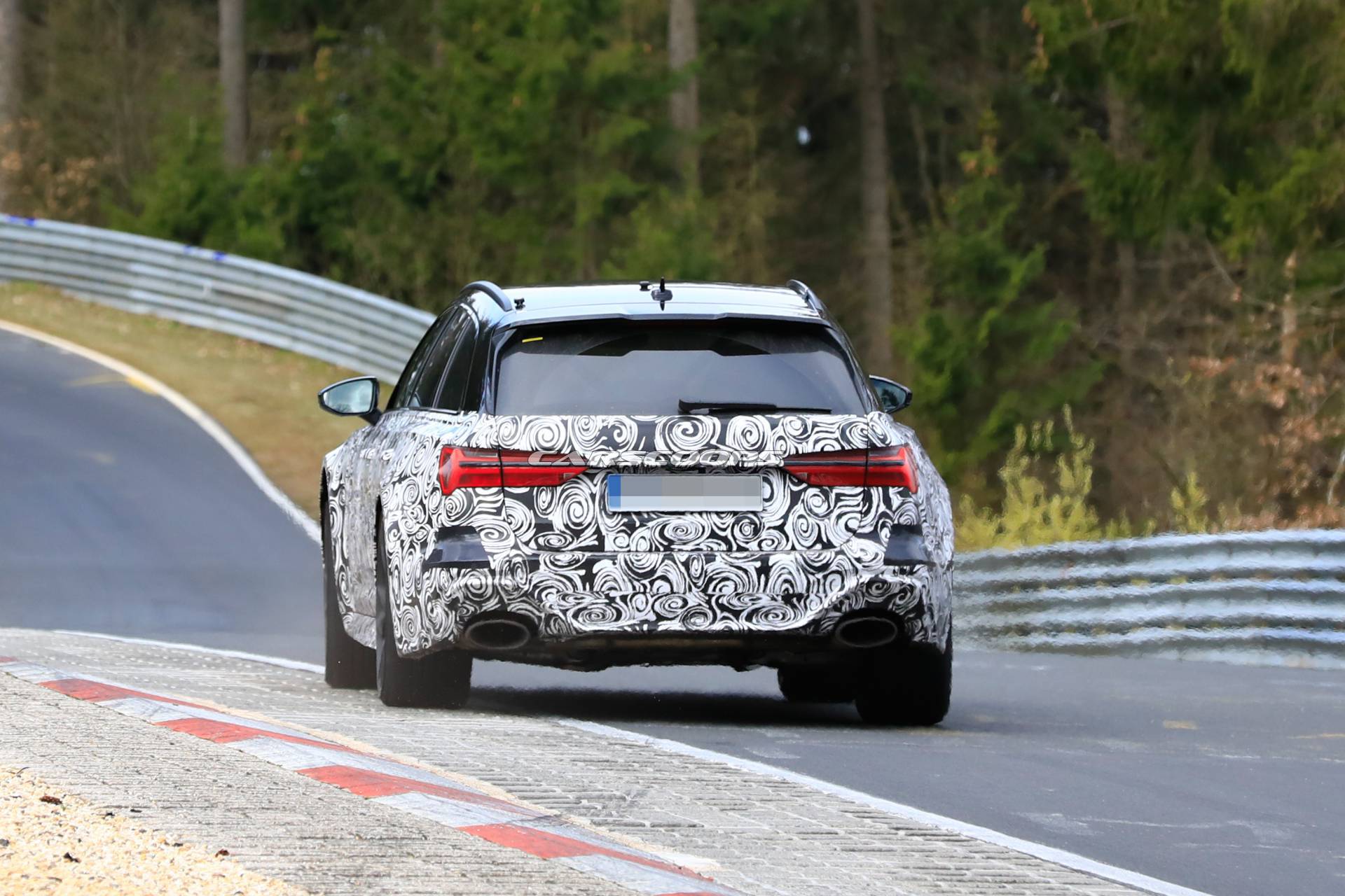 2020 Audi RS6 Avant spy shots 36 2020 Audi RS6 Avant Introduces Us To Final Production Body, Unique Headlights