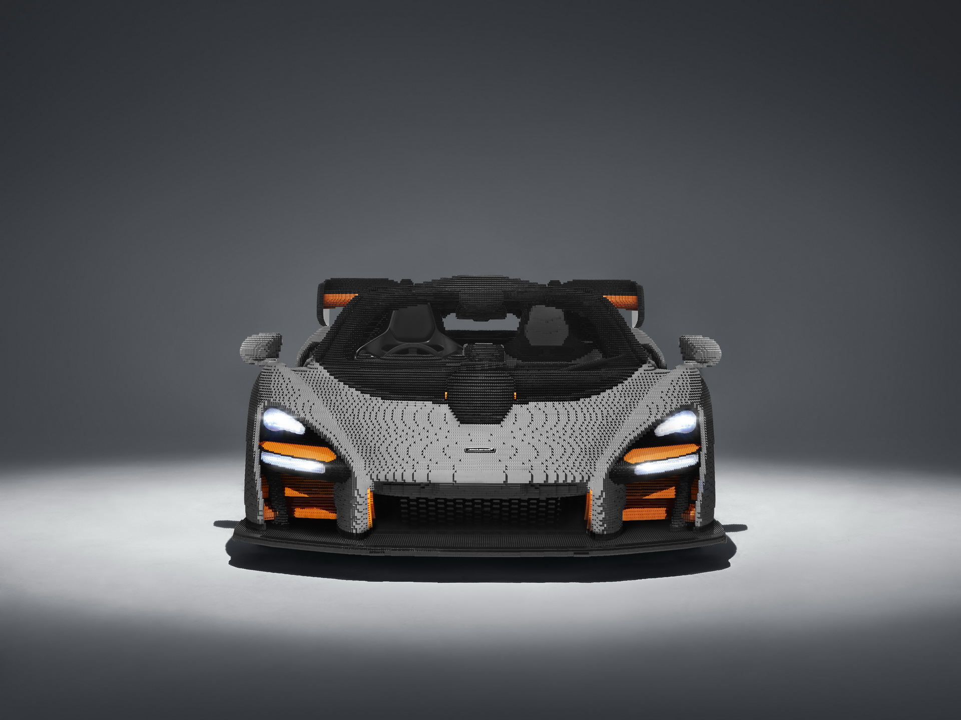 mclaren senna lego full scale 2 Which One’s Heavier; The Full Size LEGO Or The Real McLaren Senna?