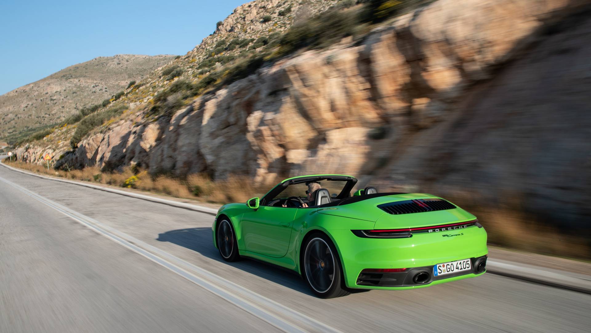 2020 Porsche 911 Cabriolet 26 2020 Porsche 911 Cabriolet’s Soft Top Brings Coupe-Like Looks And Comfort