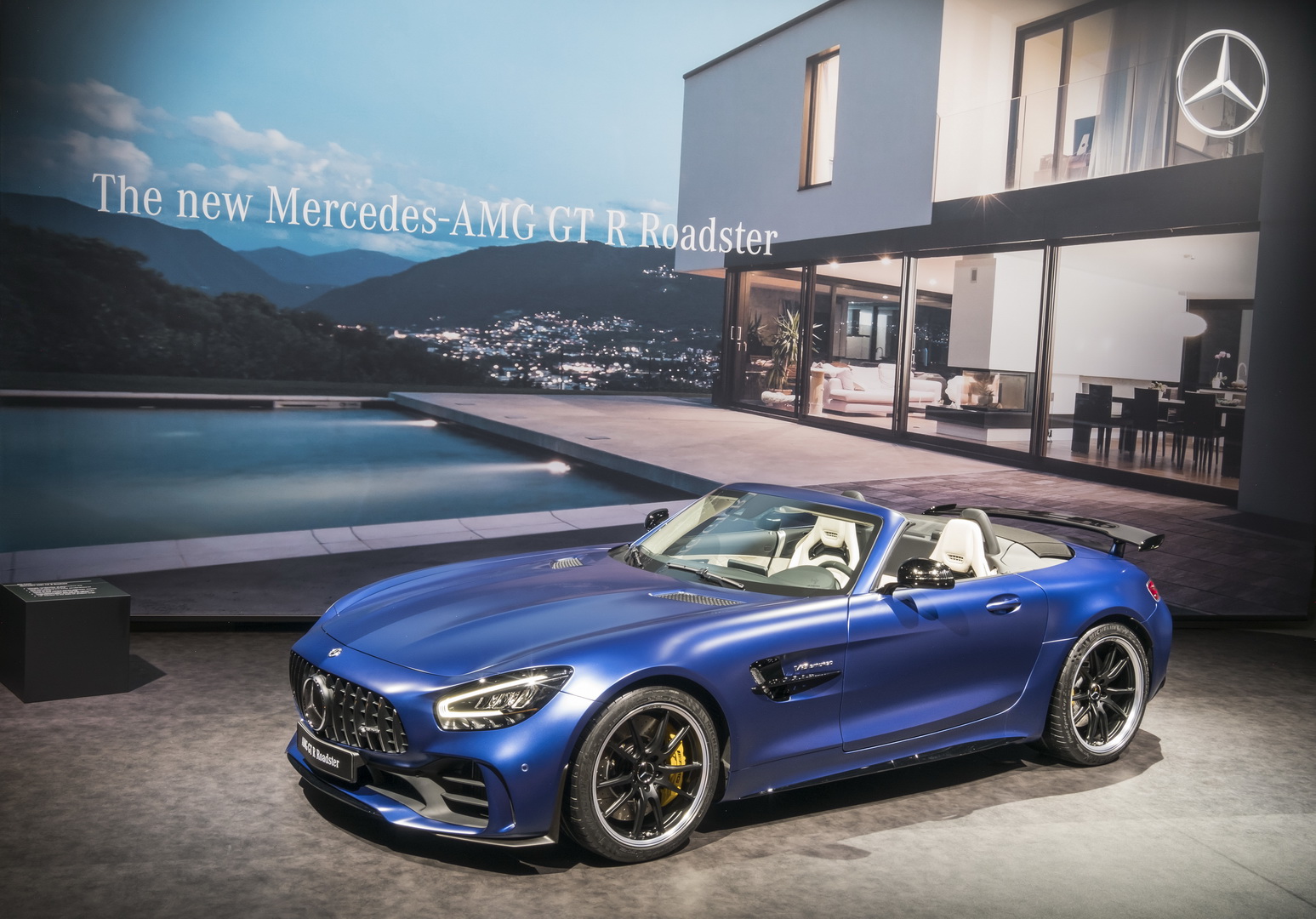 mercedes-amg gt r roadster 12 New Mercedes-AMG GT R Roadster: Spring Is Coming!