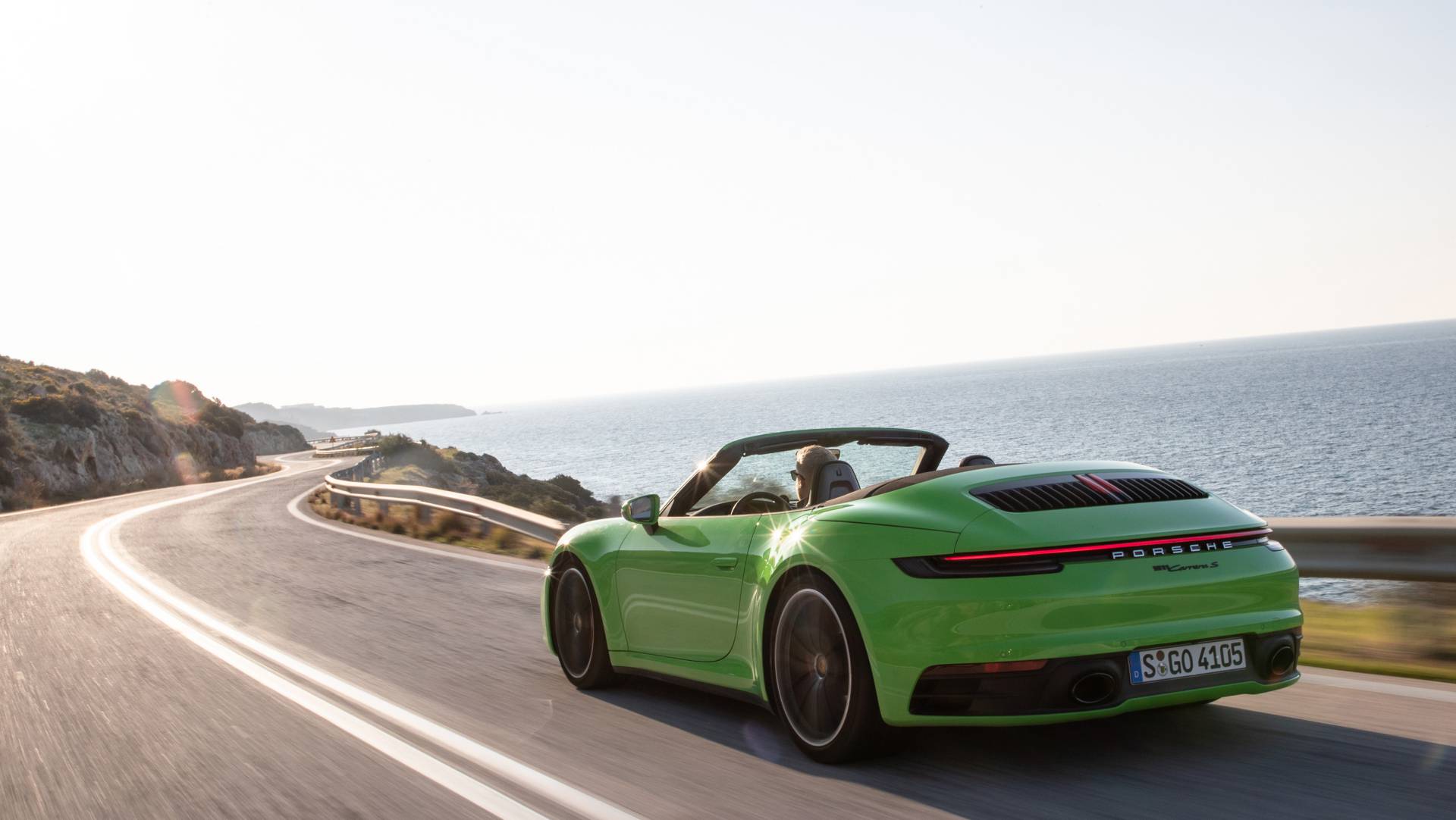 2020 Porsche 911 Cabriolet 15 2020 Porsche 911 Cabriolet’s Soft Top Brings Coupe-Like Looks And Comfort