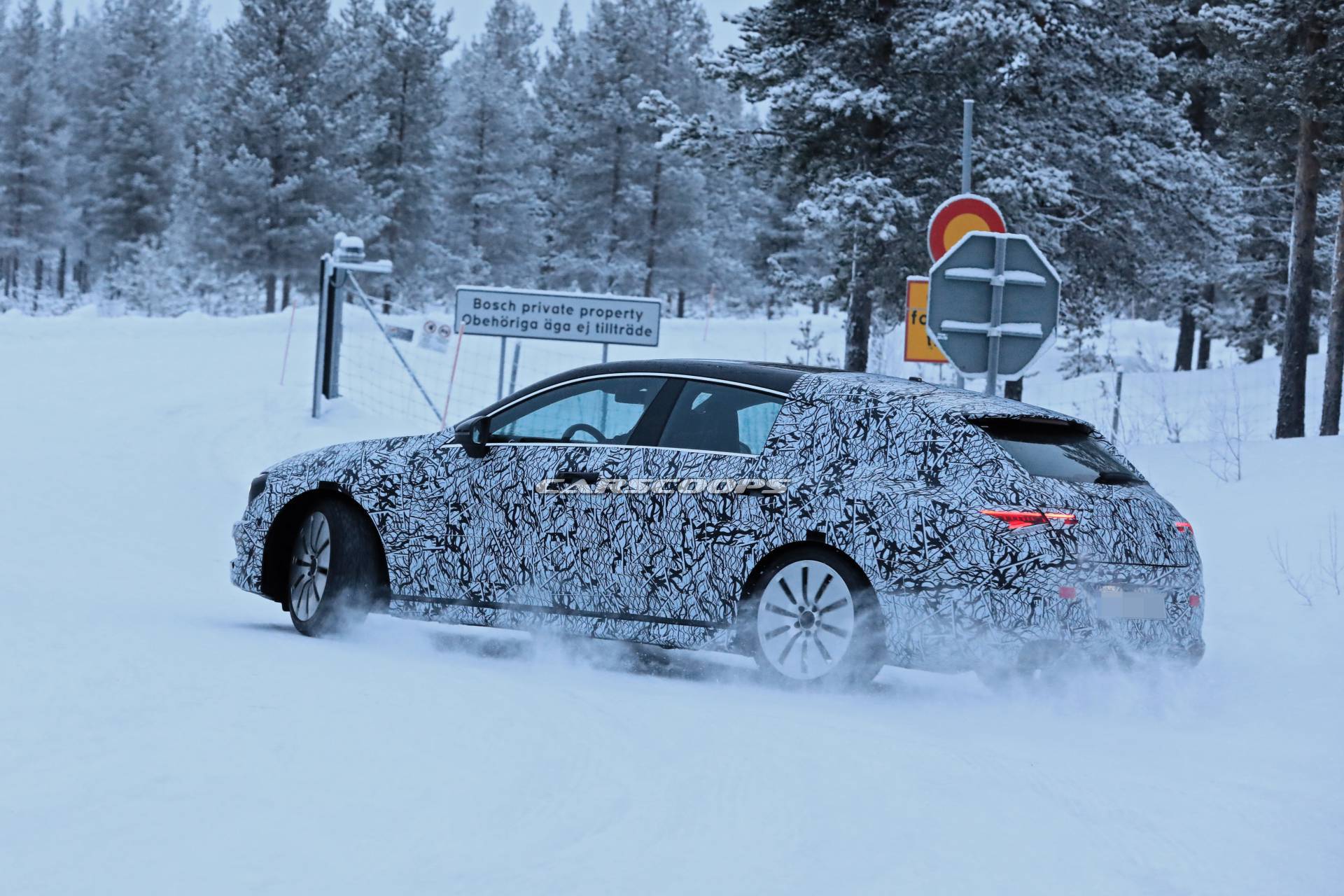 Mercedes-AMG CLA Shooting Brake spy shots 16 New Mercedes-AMG CLA 35 Shooting Brake Coming With 302HP