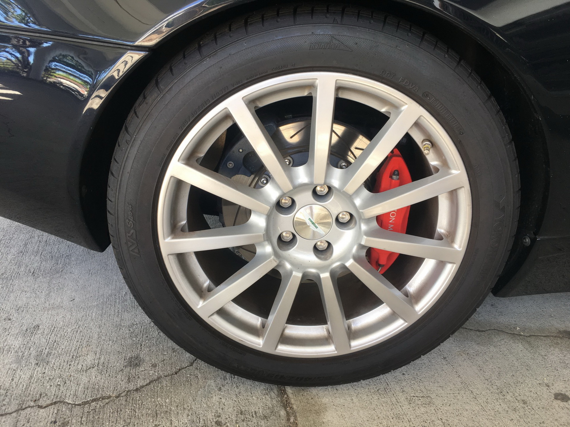 2006 aston martin vanquish s bat auction 76 2006 Aston Martin Vanquish S Rocks BMW Carbon Black Paint