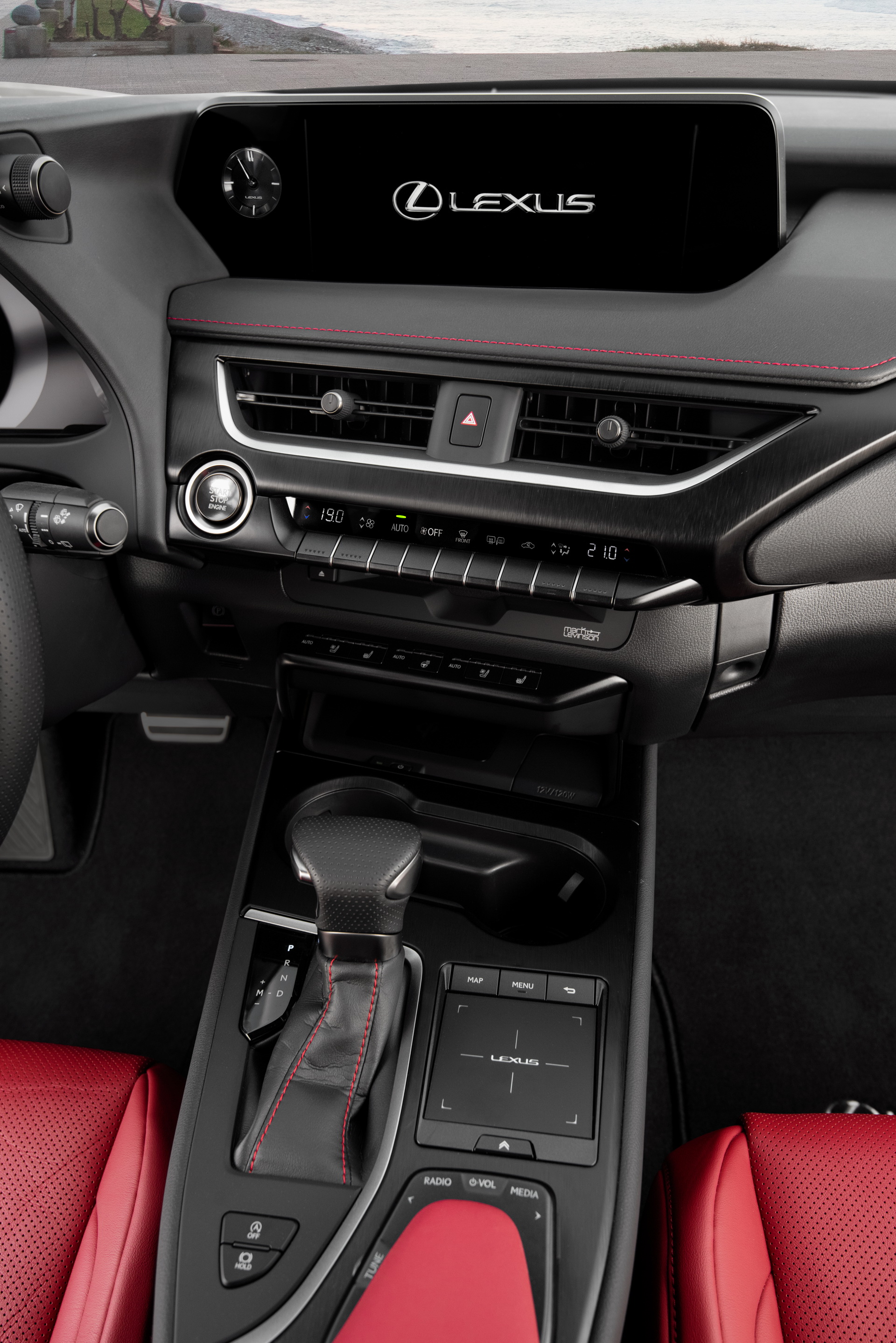 2019-lexus-ux-250h-35 Lexus Details Europe’s UX Subcompact SUV In Massive Gallery