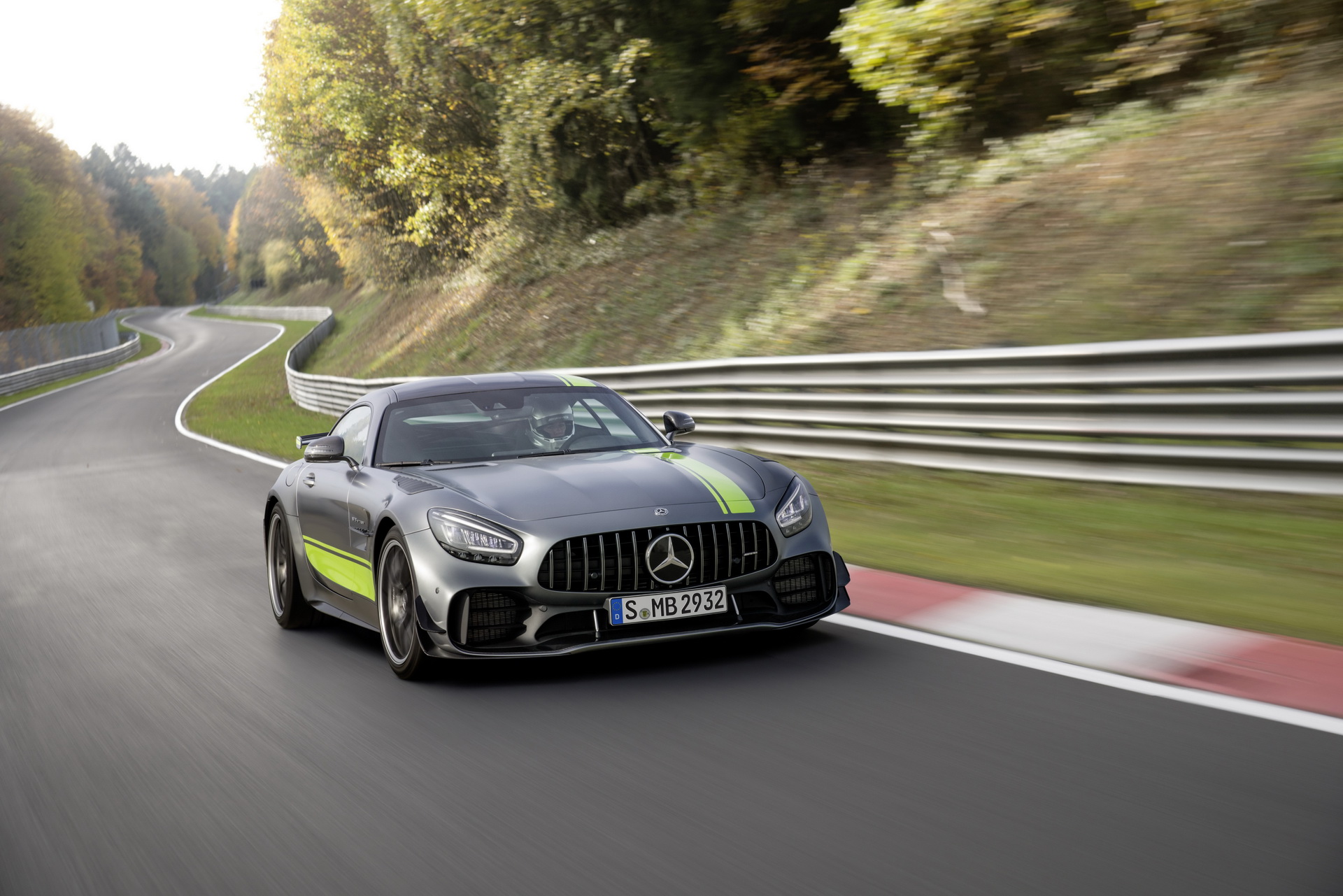mercedes-amg gt r pro uk pricing 1 Track Focused Mercedes-AMG GT R Pro Gets £188,345 UK Price Tag