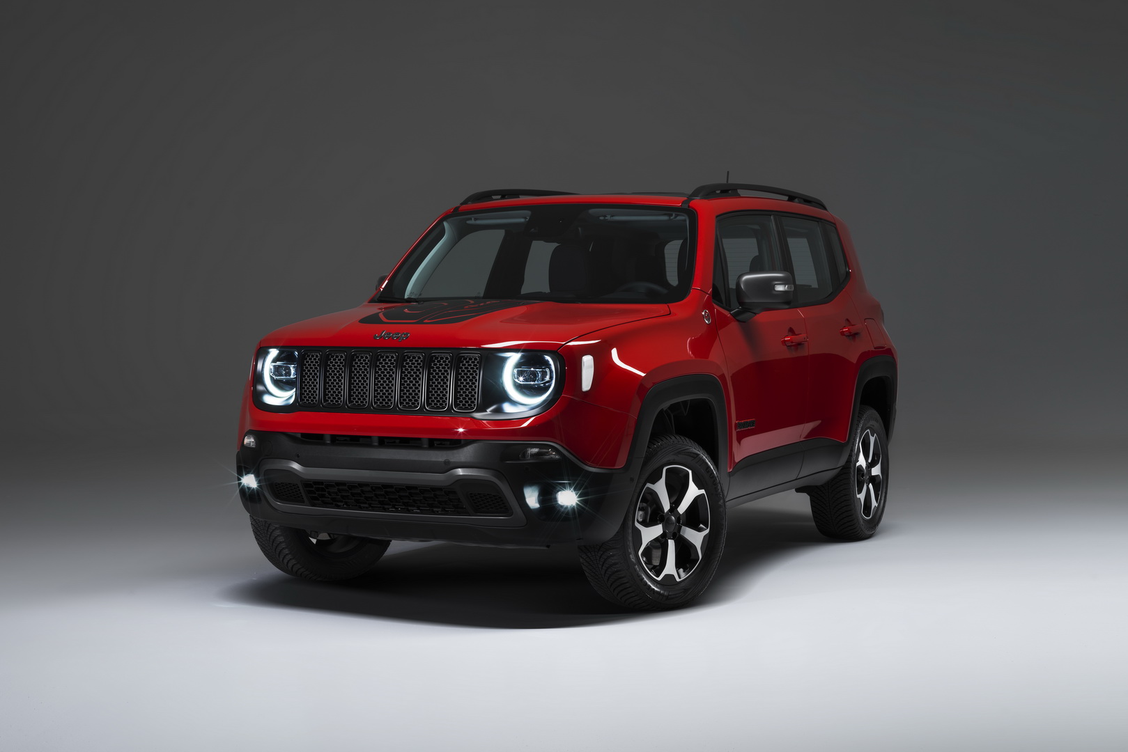 2019 jeep renegade phev 1 New Jeep Renegade And Compass Plug-In Hybrids With Up To 237HP