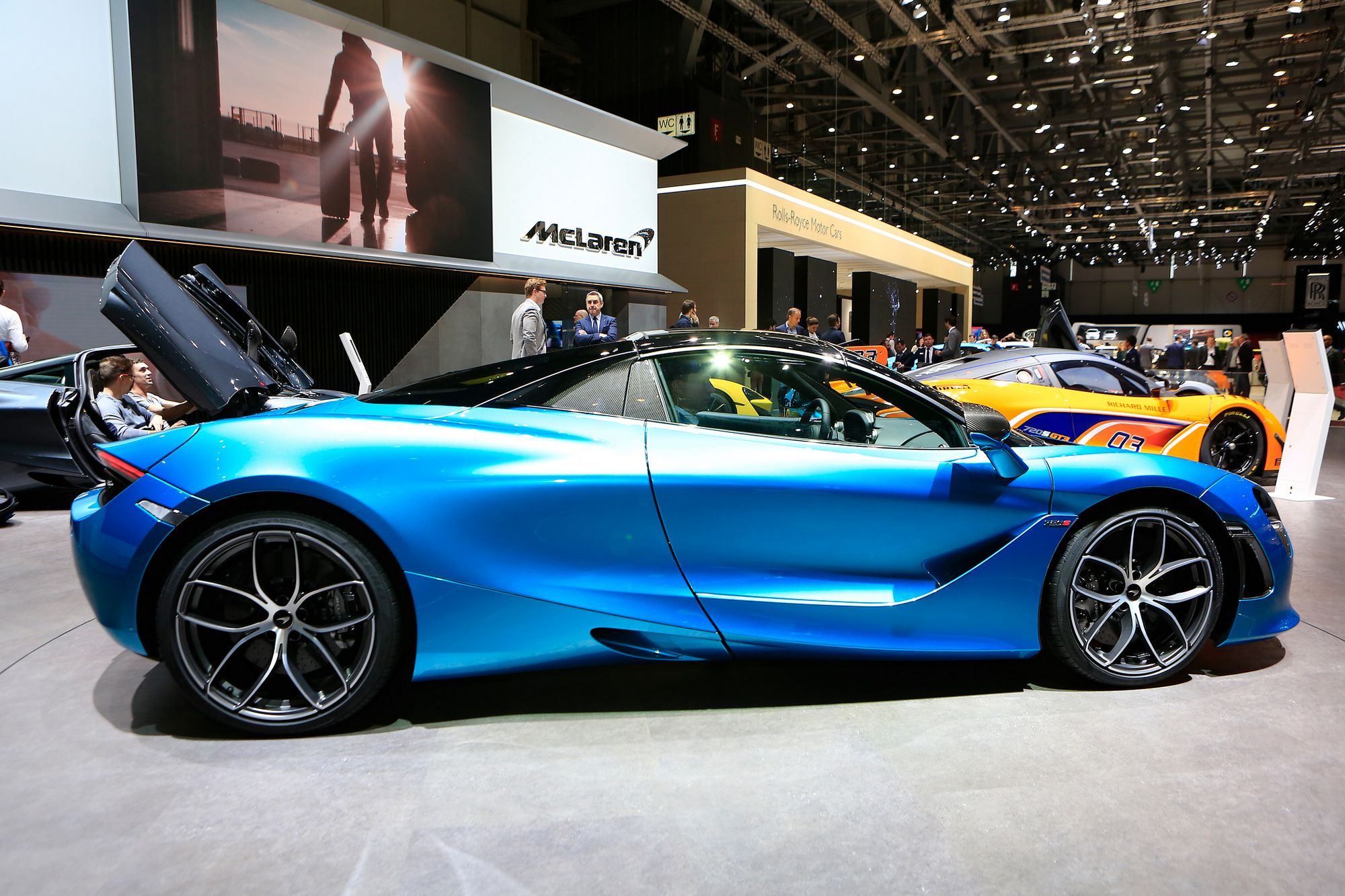 McLaren-720S-Spider-Geneva-23 McLaren 720S Spider Is Even More Stylish Than The Coupe