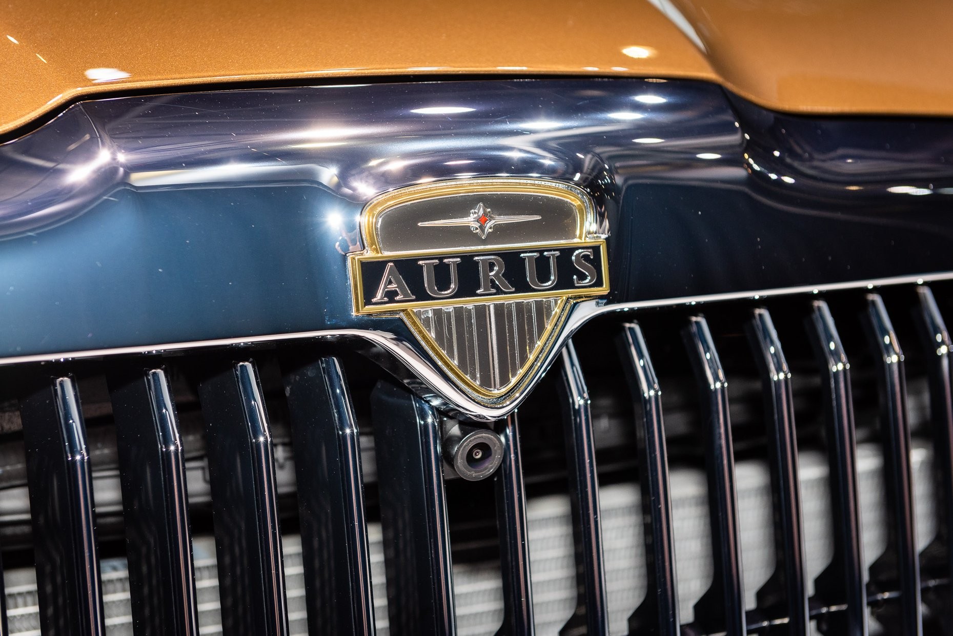 Aurus Senat-10 Aurus Senat: Putin’s Limo Maker Makes European Debut With Sedan And Limo