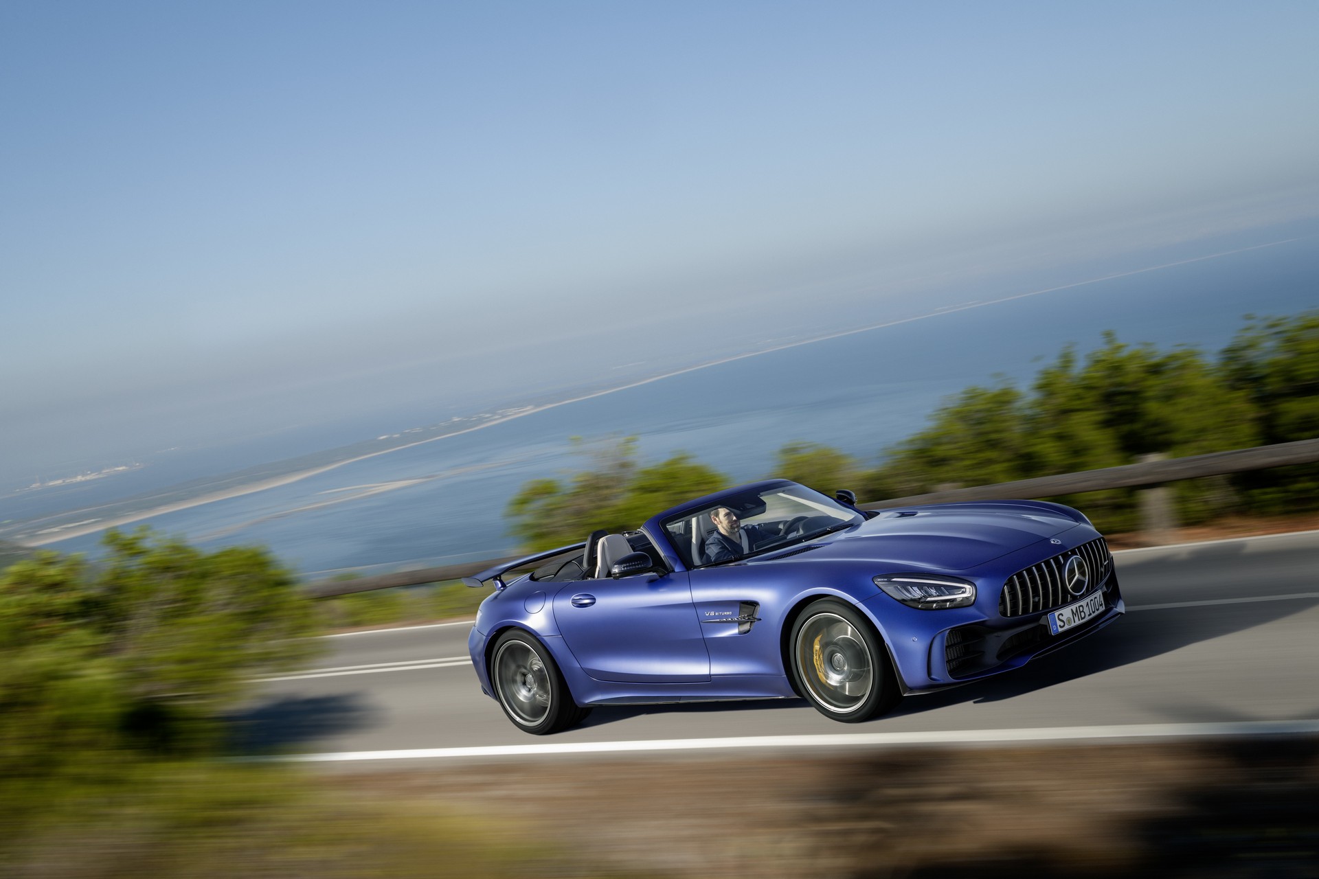 Mercedes-AMG GT R Roadster-27 Mercedes-AMG GT R Roadster Goes Official With Active Aero, 197 MPH Top Speed