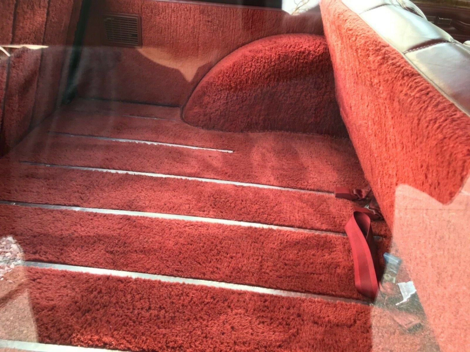 Jeep-Grand-Wagoneer-17 Get Your Wood On With This Barn-Stored 1985 Jeep Grand Wagoneer