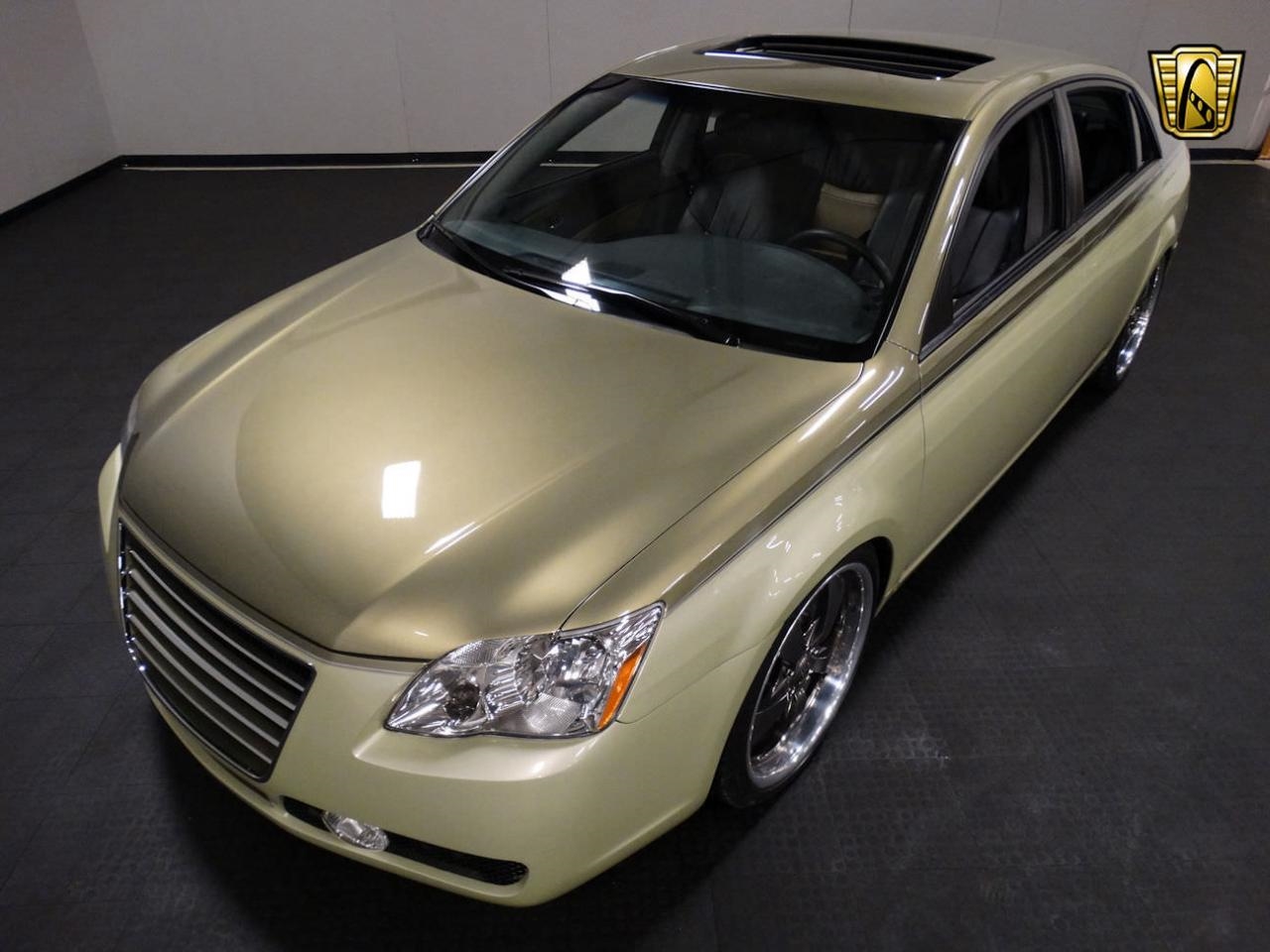 Toyota-Avalon-SEMA-10 This 2005 Toyota Avalon SEMA Concept Will Make Your Grandparents The Coolest Kids On The Block