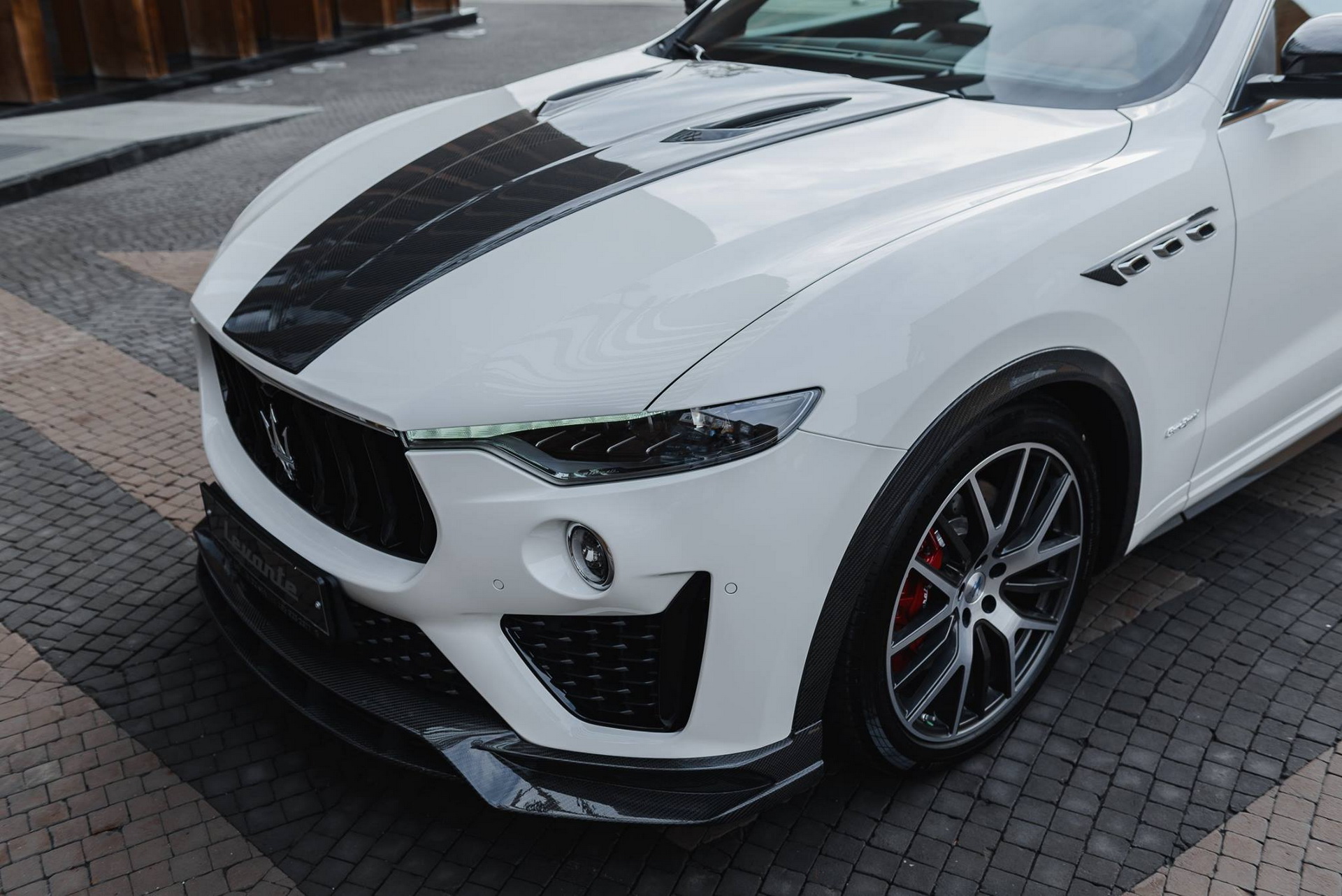 larte design maserati levante shtorm gt 8 Larte Design Rolls Out Shtorm GT Body Kit For The Maserati Levante