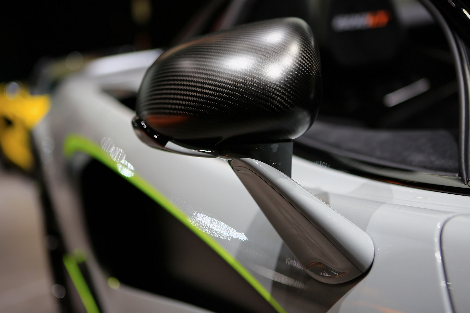 mclaren 600lt spider geneva livepics 17 McLaren 600LT Spider Might Be Geneva’s Most Fun-To-Drive Supercar