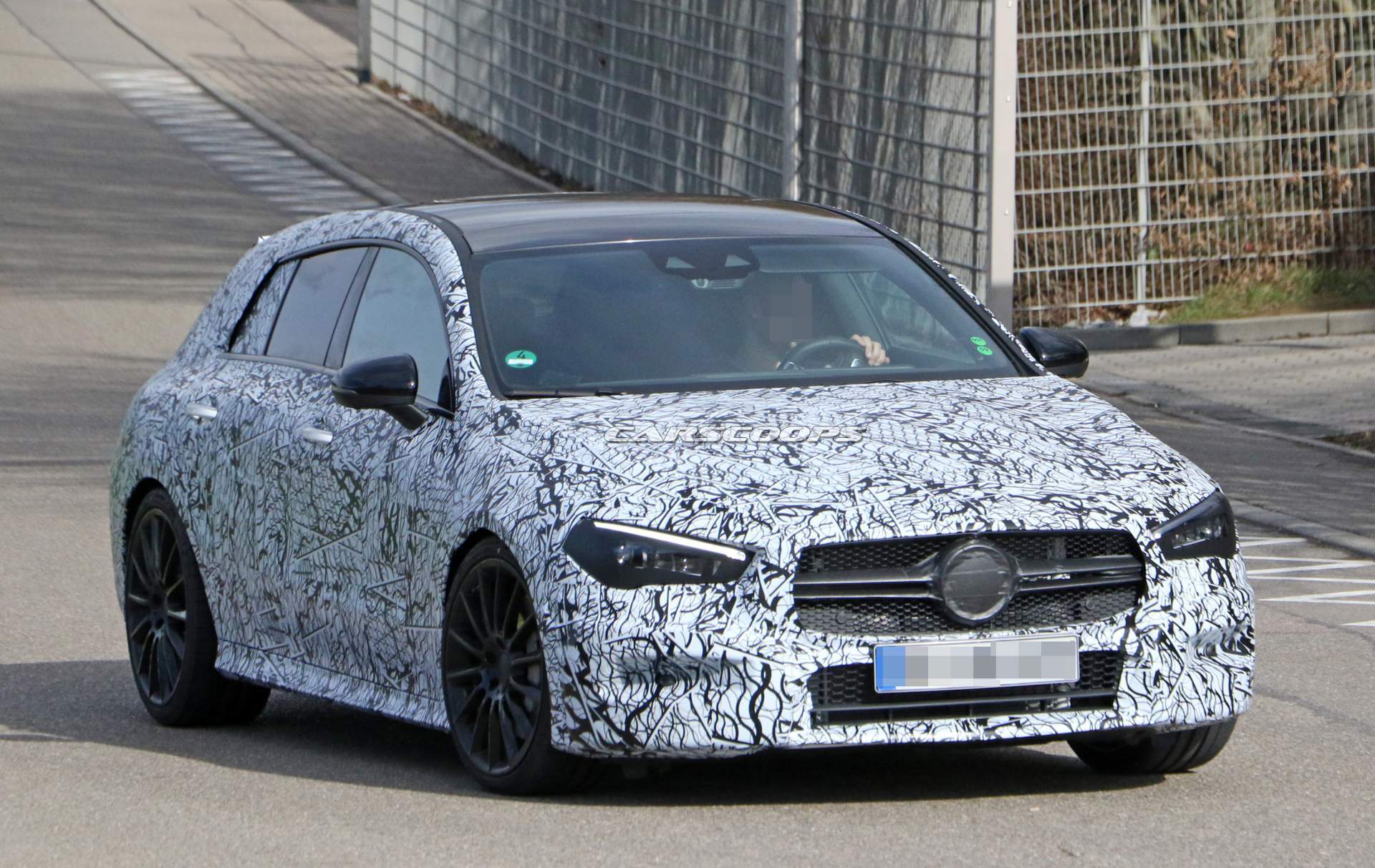 Mercedes-AMG CLA Shooting Brake spy shots 2 New Mercedes-AMG CLA 35 Shooting Brake Coming With 302HP