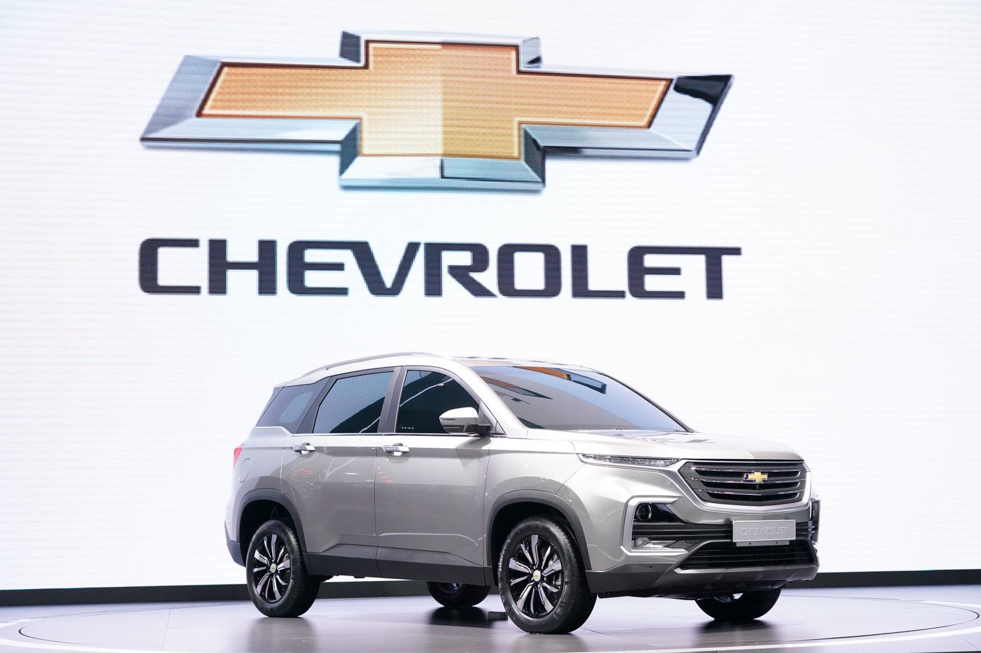 2019 Chevrolet Captiva for Thailand 4 Chevrolet Captiva Returns For A Second Generation As Rebadged Baojun 530