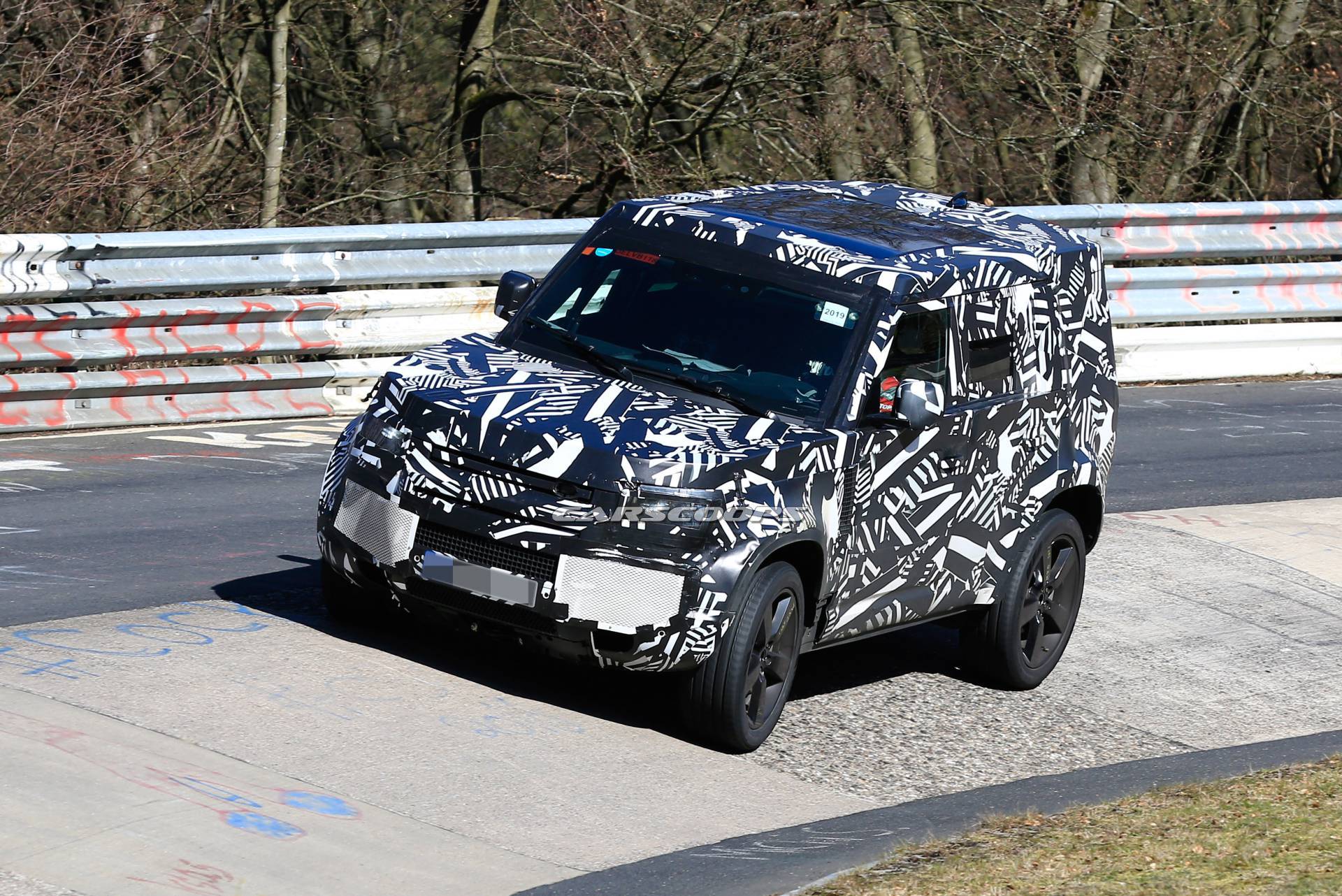 2020 Land Rover Defender spy shots at the Nurburgring 11 2020 Land Rover Defender 110 Polishing Its Road Manners At The ‘Ring