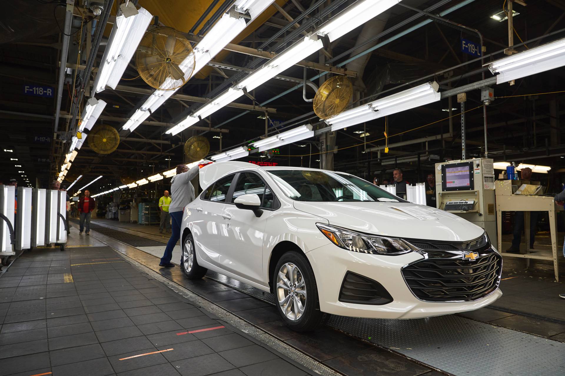 Final Chevrolet Cruze built in Ohio 2 Trump Wants GM To Either Reopen Or Sell Its Ohio Plant NOW
