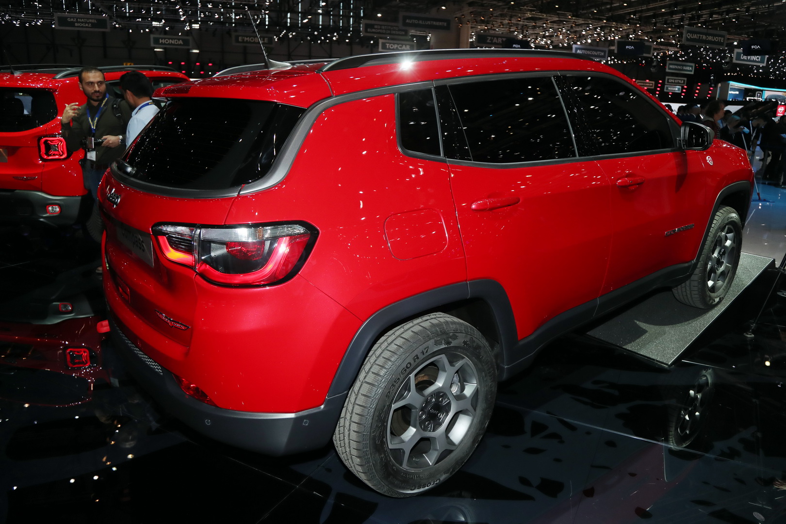 2019 jeep renegade compass phev 2 New Jeep Renegade And Compass Plug-In Hybrids With Up To 237HP