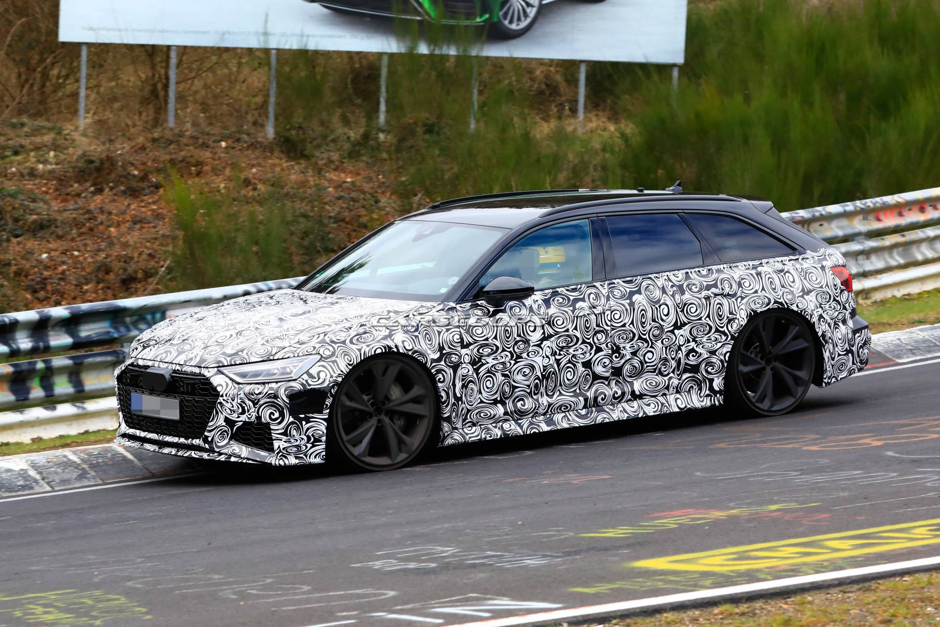 2020 Audi RS6 Avant spy shots 23 2020 Audi RS6 Avant Introduces Us To Final Production Body, Unique Headlights
