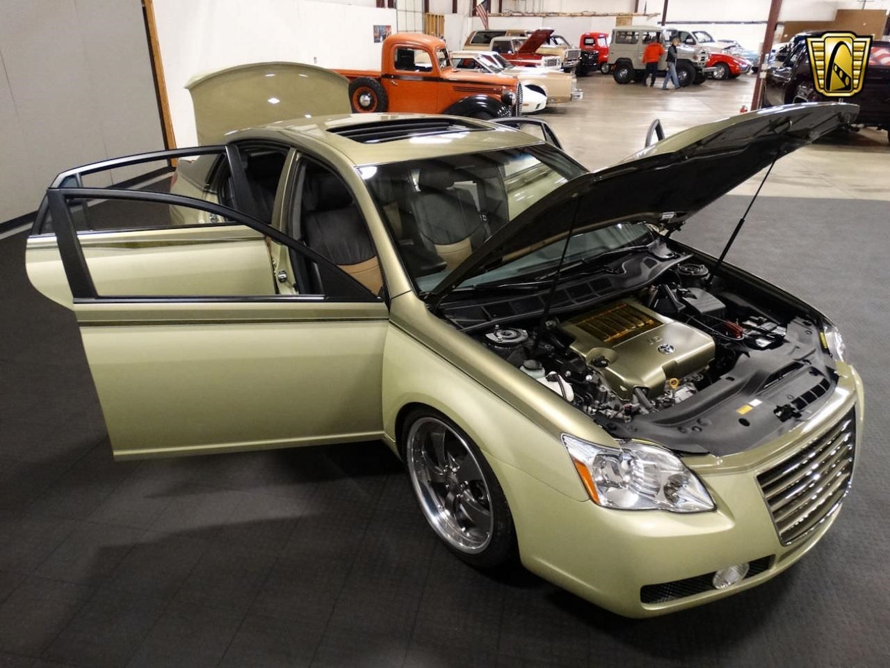 Toyota-Avalon-SEMA-22 This 2005 Toyota Avalon SEMA Concept Will Make Your Grandparents The Coolest Kids On The Block