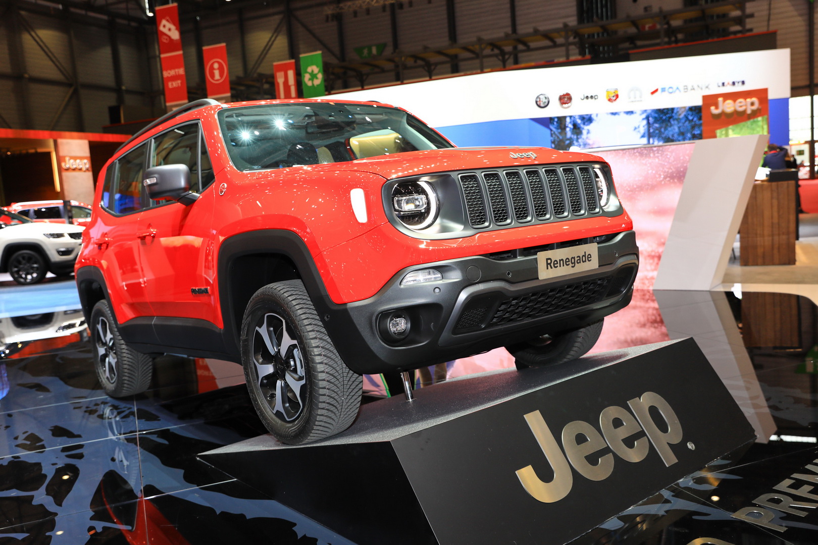 2019 jeep renegade compass phev geneva show 17 New Jeep Renegade And Compass Plug-In Hybrids With Up To 237HP