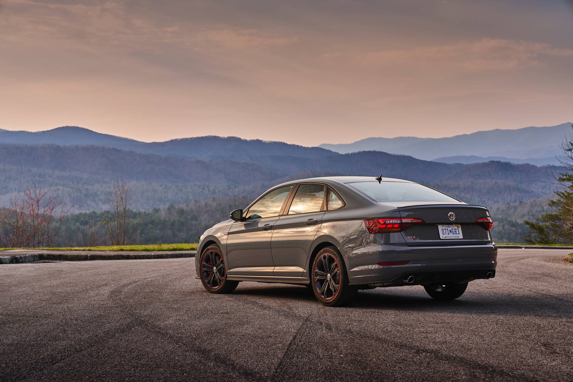 2019 VW Jetta GLI 35th Anniversary Edition 22 Huge 2019 VW Jetta GLI Gallery Helps You Choose Your Favorite Model
