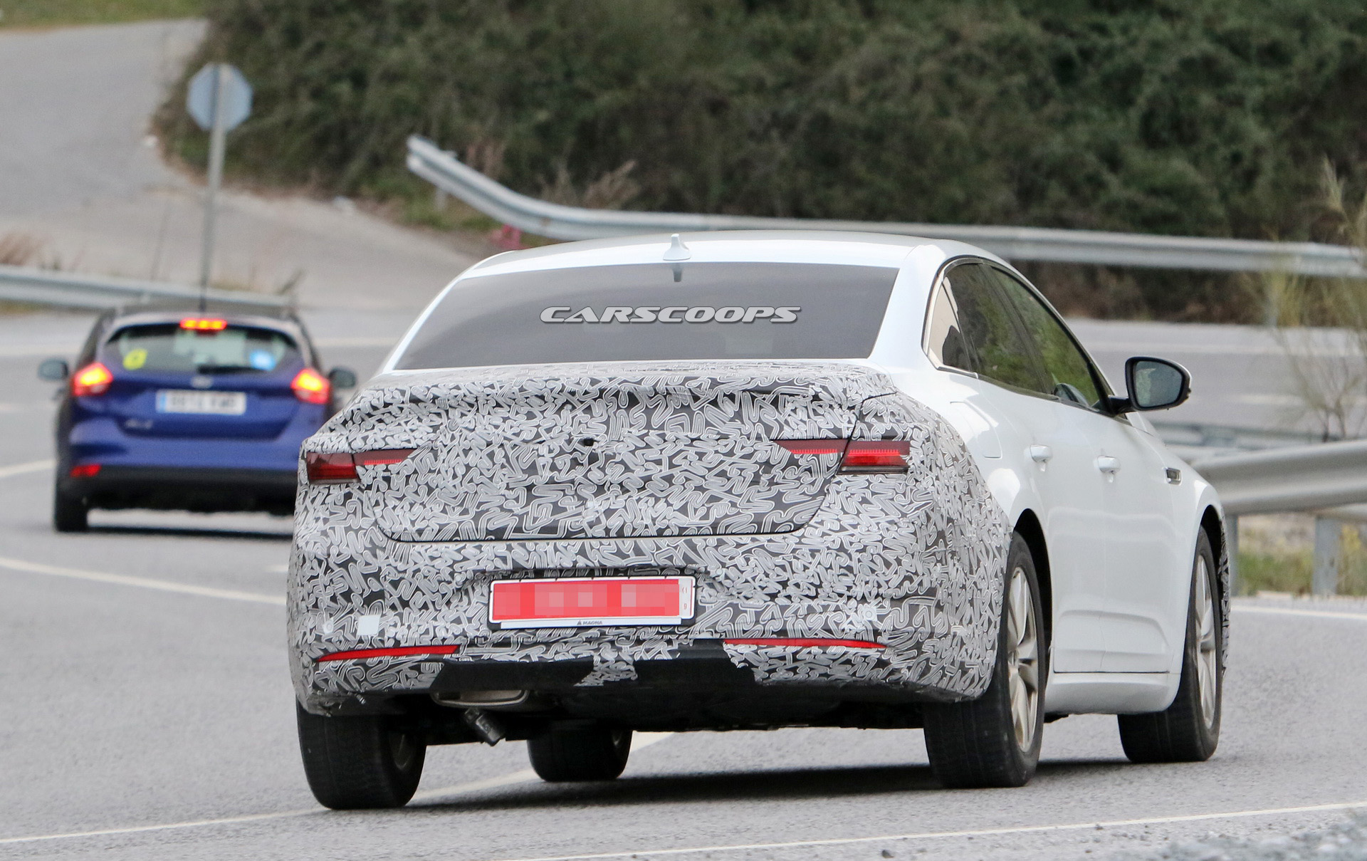 renault talisman facelift spy shots 9 2020 Renault Talisman Getting A Mild Mid-Life Makeover