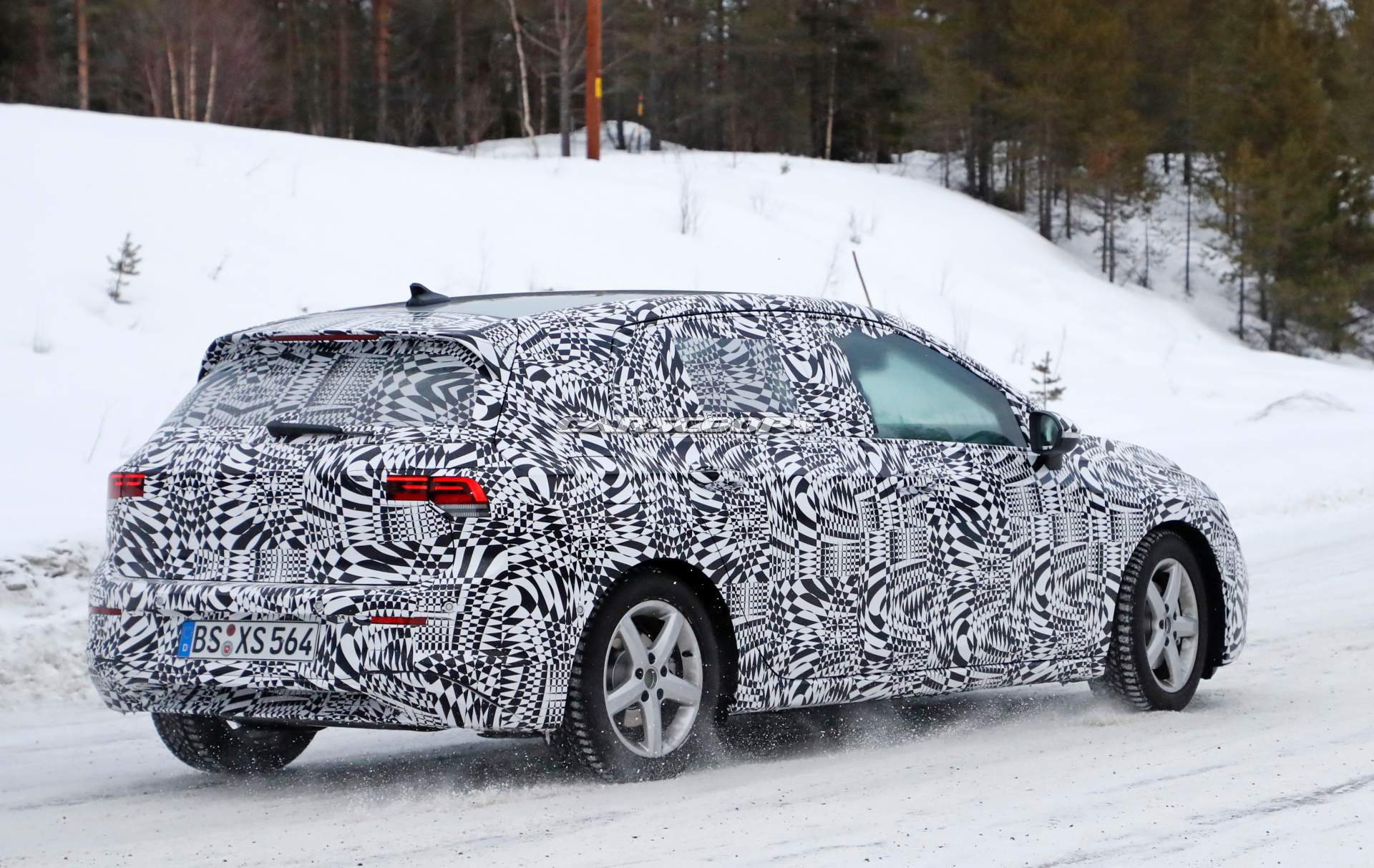 2020 VW Golf spy shots 13 2020 VW Golf Mk8 Insists On Camo Despite Being Caught Completely Undisguised