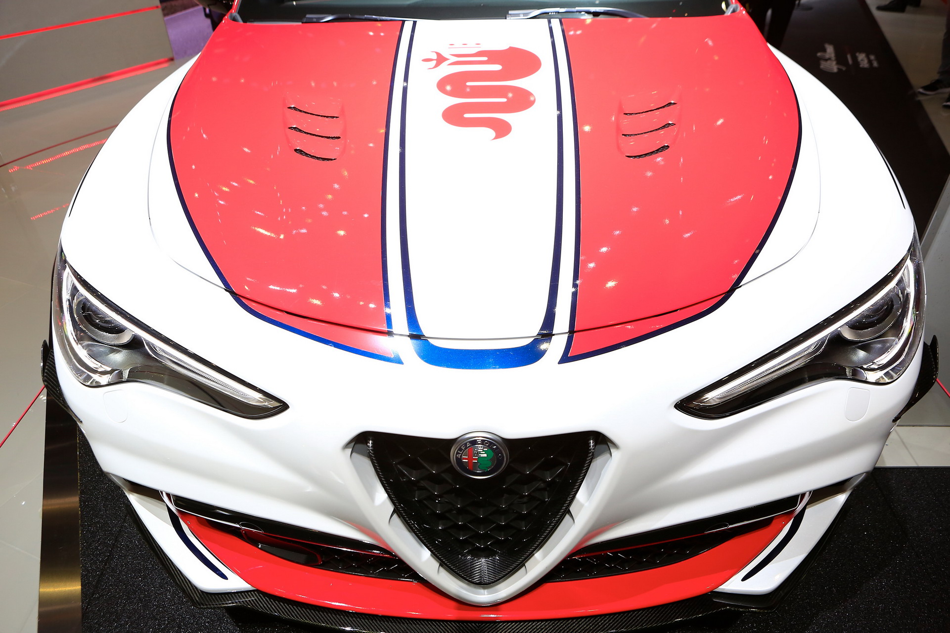 Alfa Romeo Racing Edition Stelvio Giulia 18 Alfa Romeo Giulia And Stelvio QV Racing Editions Reflect Bond With F1