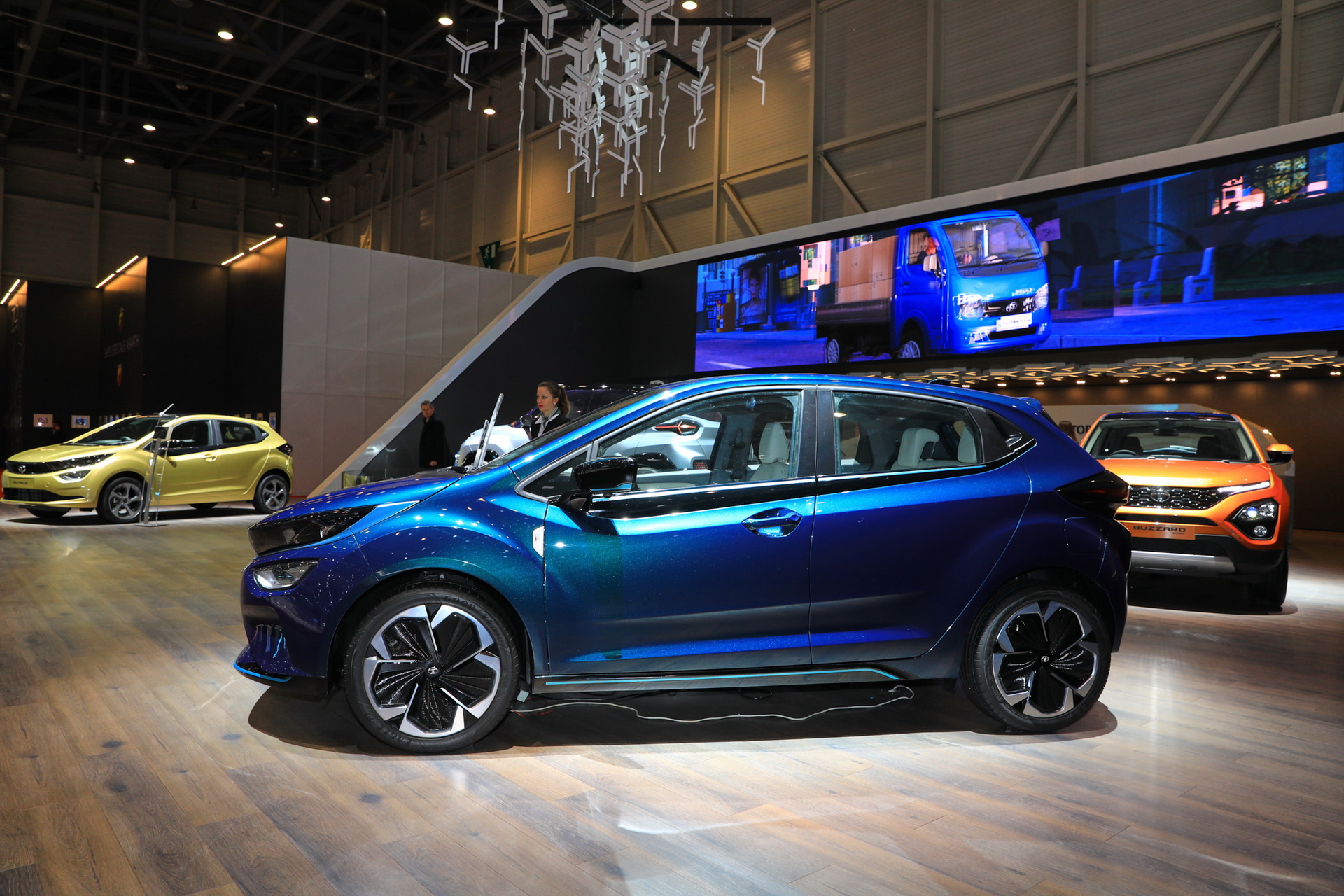 tata unveils altroz in geneva 4 Tata Motors Unveils Altroz Supermini And H2X Concept
