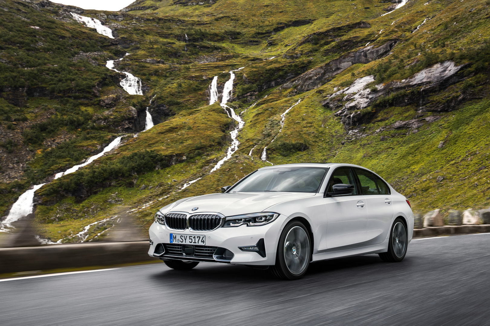 2019 bmw 3-series 39 BMW’s All-New 3-Series Will Cost You At Least £33,610 In The UK