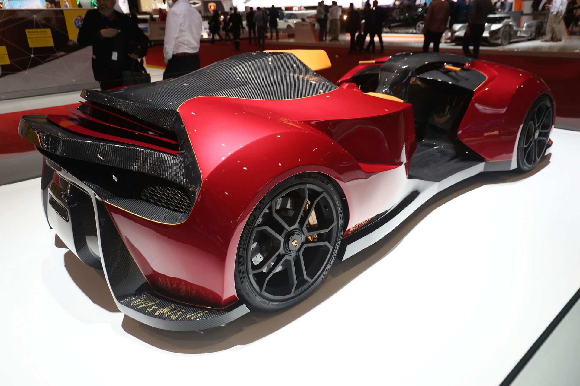 Engler-Superquad-4 Engler F.F Superquad V10 Is A Hairdryer On Wheels That Does 0-62 In 2.5 Sec