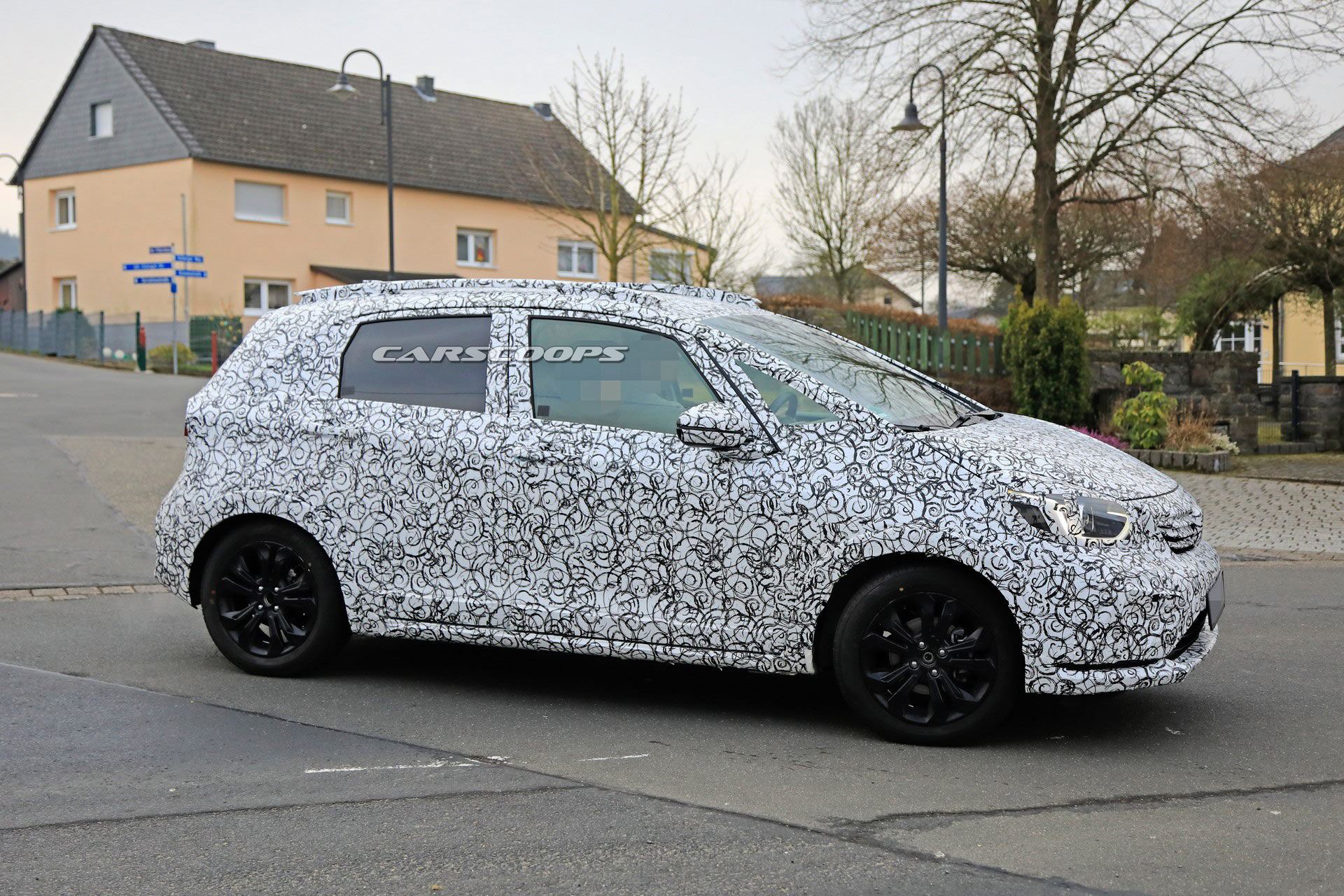 2020-Honda-Fit-30 2020 Honda Fit / Jazz Spied In Standard And Crossover Trims, Shows Off New Interior