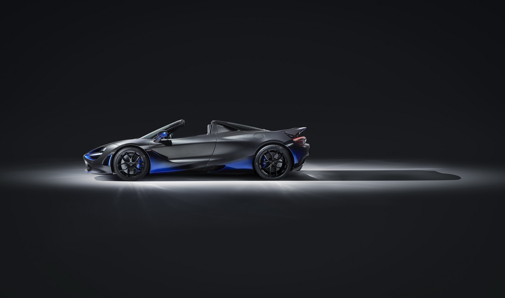 mclaren 720s spider mso geneva 3 McLaren MSO Unveils 720S Spider With Unique Tri-Tone Color Scheme