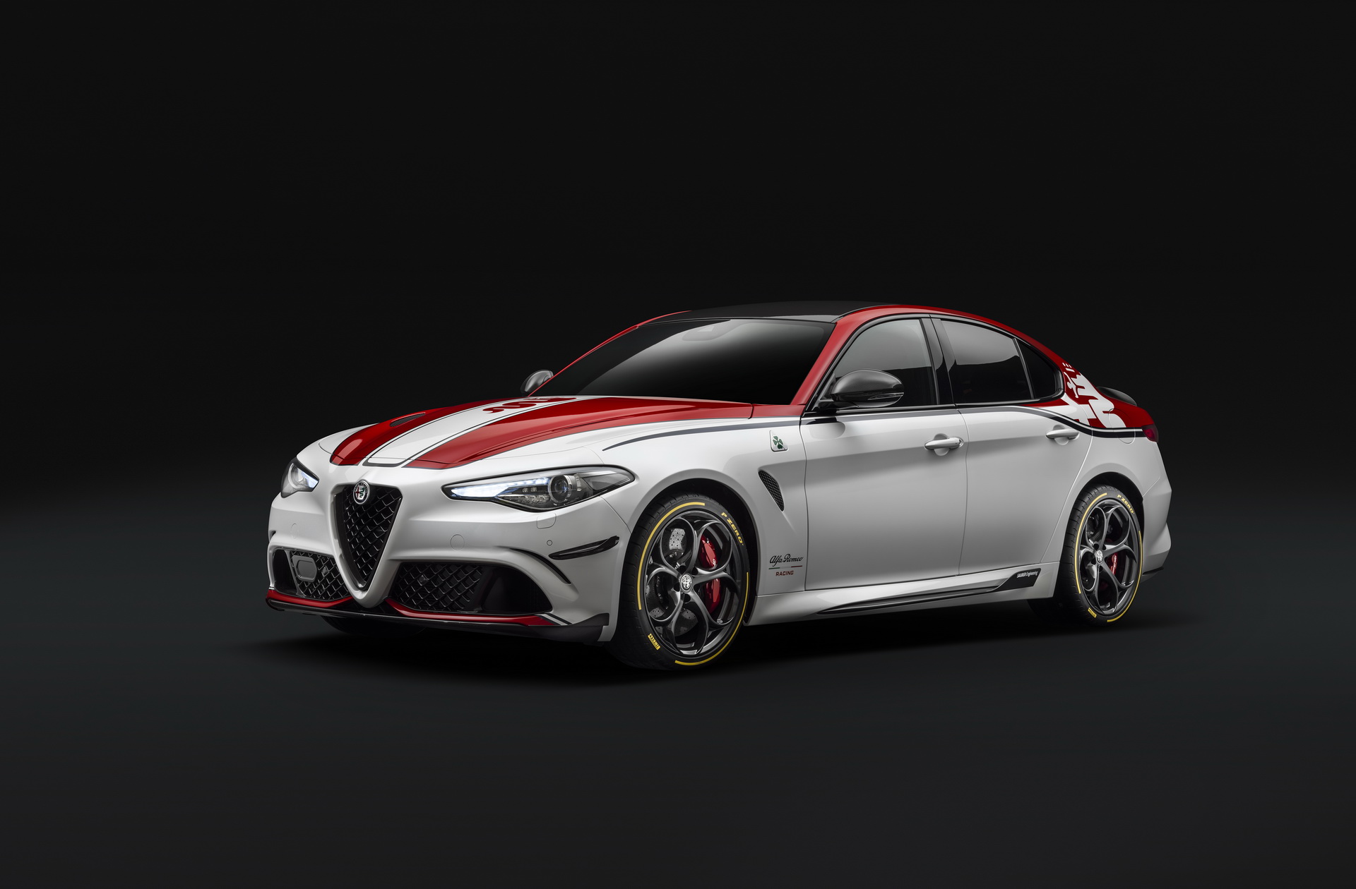 alfa romeo giulia stelvio qv racing 2 Alfa Romeo Giulia And Stelvio QV Racing Editions Reflect Bond With F1