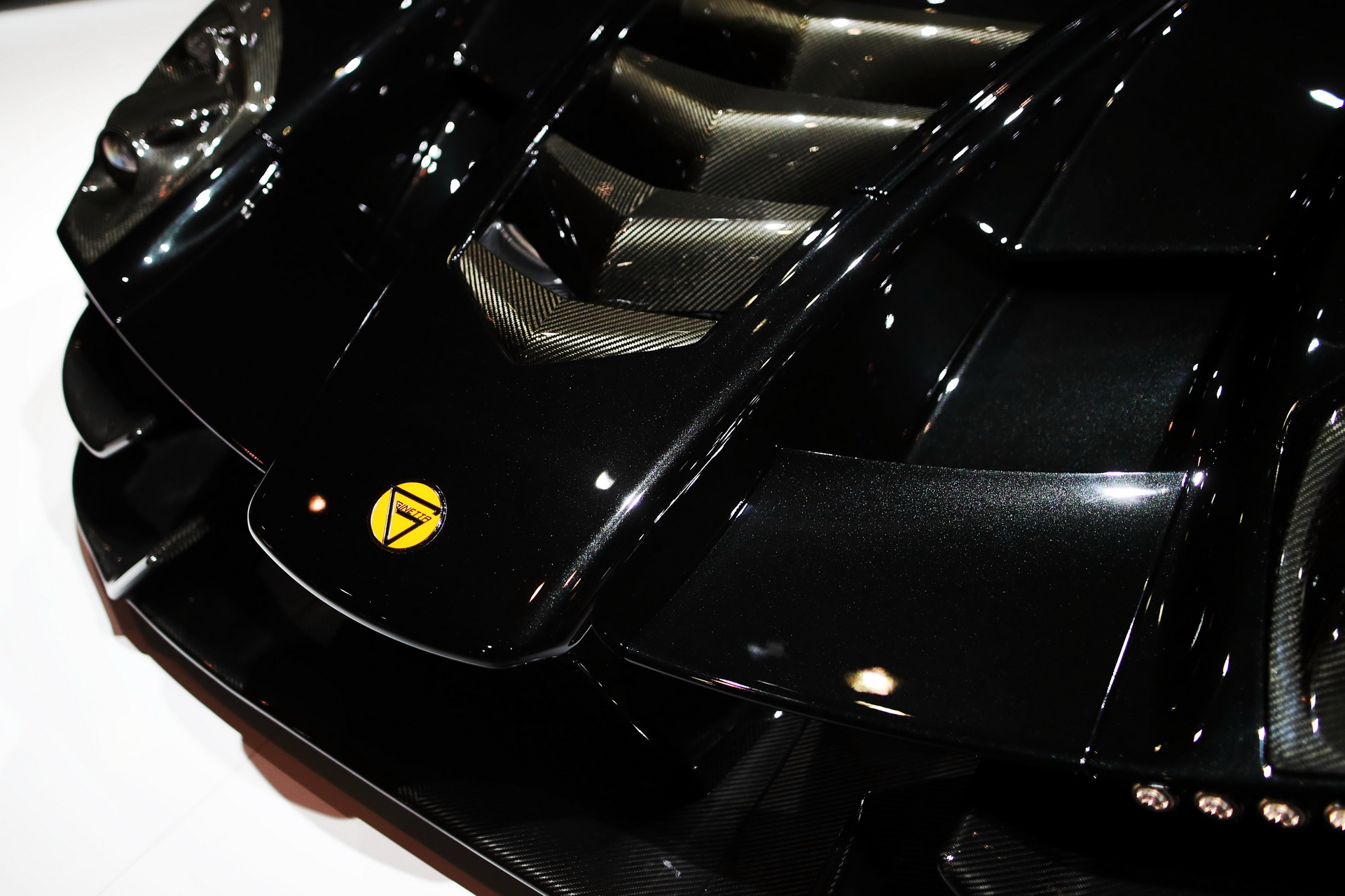 ginetta akula unveiled in geneva 4 New Ginetta Akula Supercar Reaches 200MPH, Costs $446,000