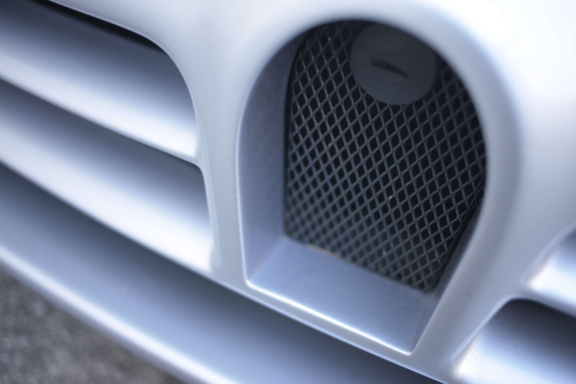 Bugatti-EB220-SS-23 Last EB110 SS Built By Bugatti Is Up For Sale, Any Takers?