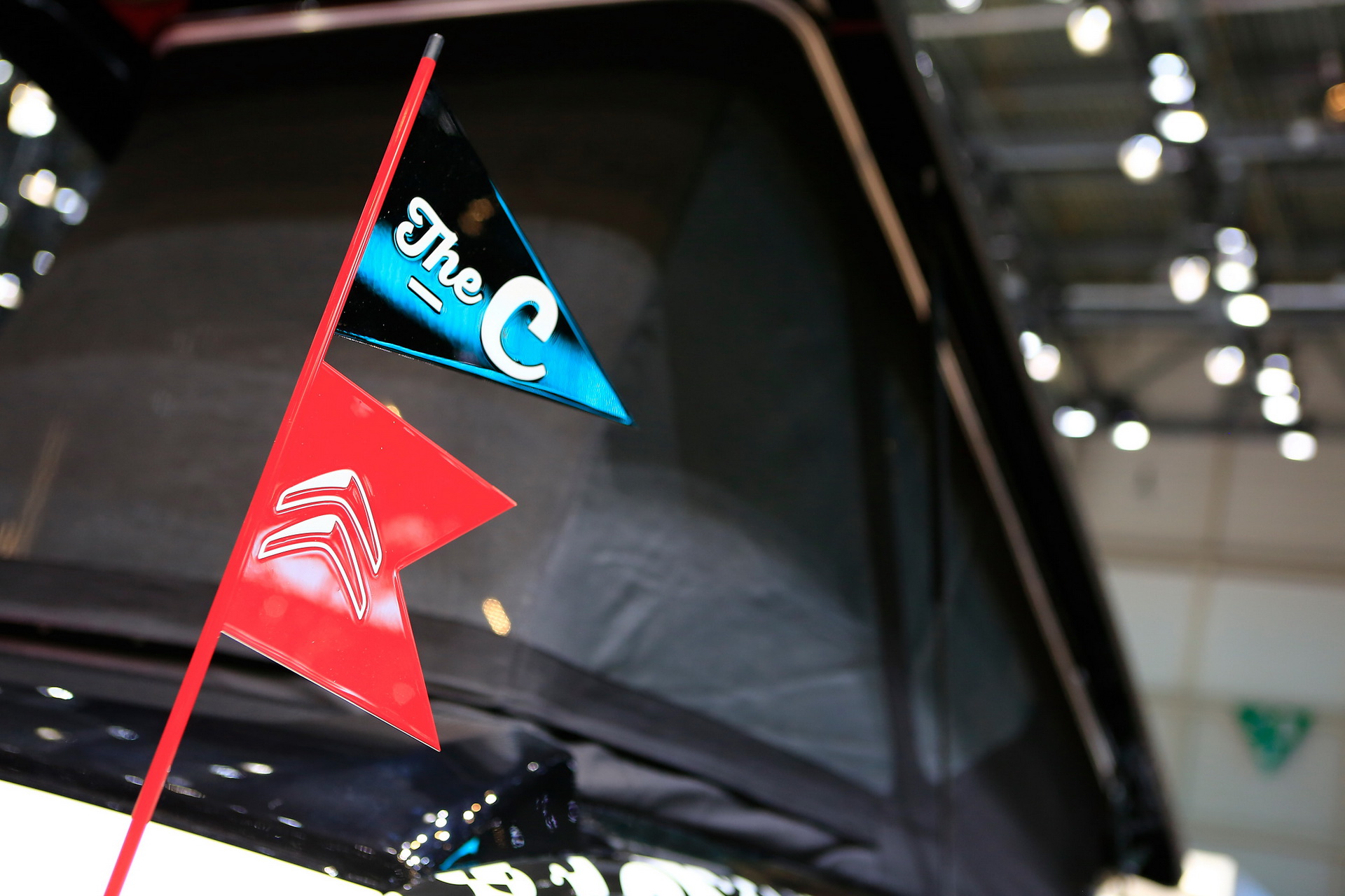 citroen spacetourer concept geneva livepics 13 Citroen’s SpaceTourer Citroenist Concept Is Leisure-Focused