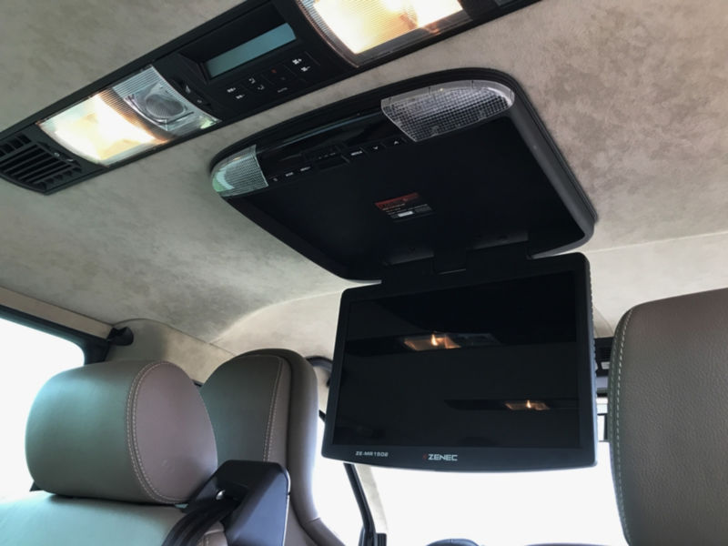 VW-Multivan-Porsche-911-10 VW Multivan With 911 Turbo Engine Or A New 911 C4S Cabrio?