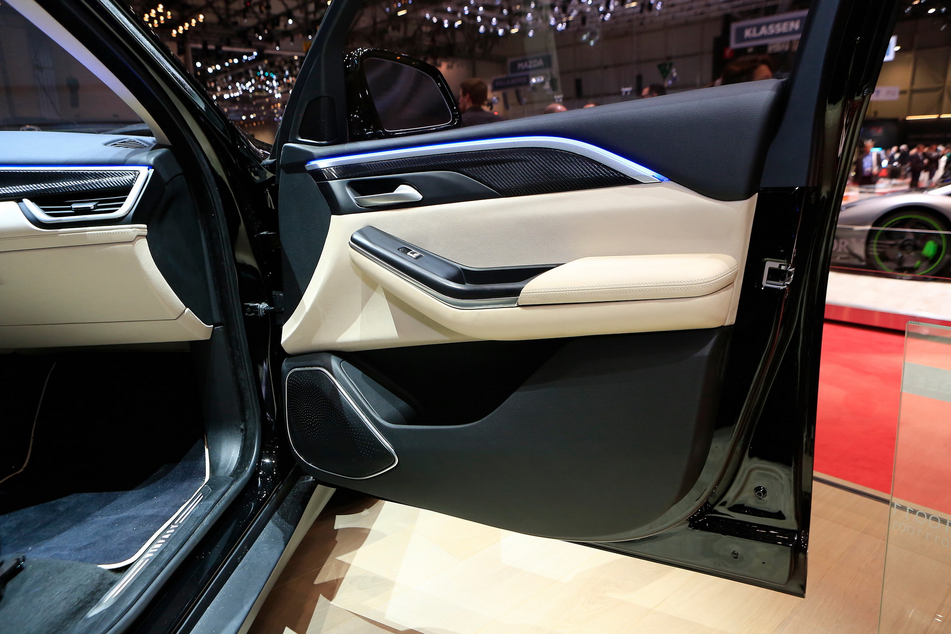 VinFast-Lux-V8-16 Vinfast Lux V8 Is A Posh 455HP Vietnamese SUV That Can Hit 186MPH