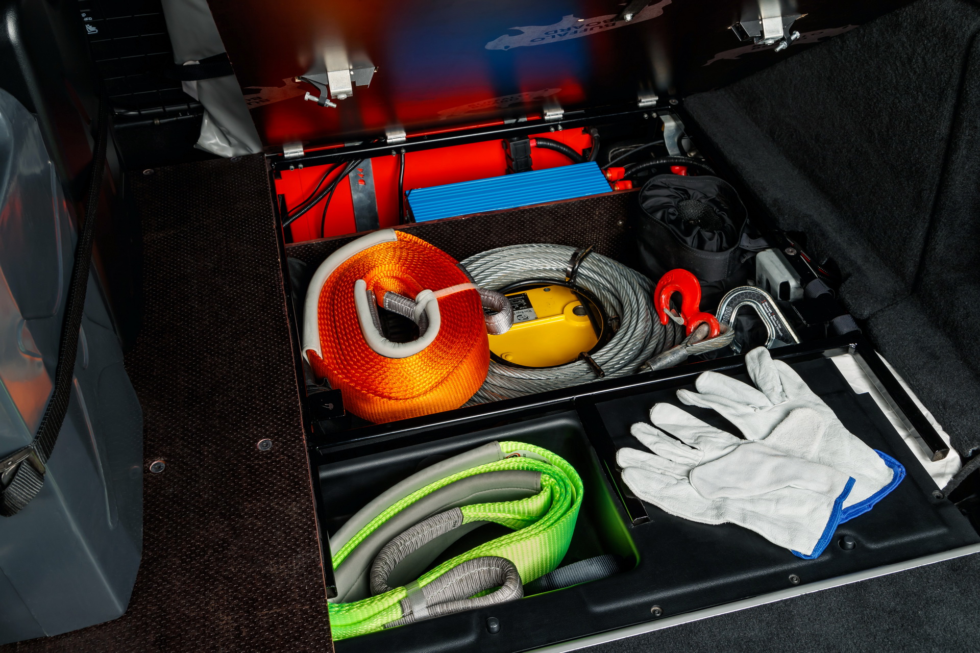 land rover discovery mobile malaria project 17 SVO-Kitted Land Rover Discovery Embarks On Humanitarian Expedition