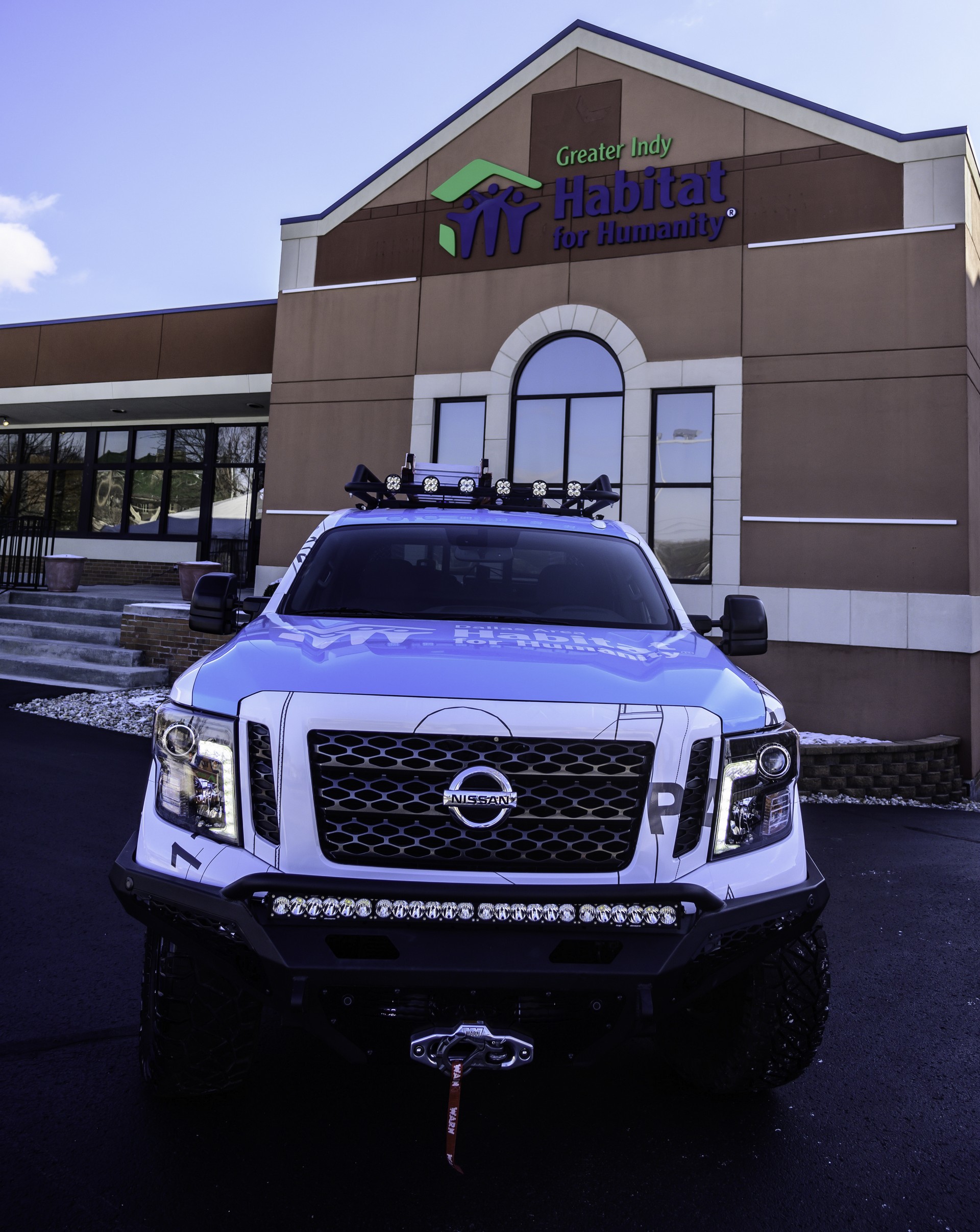 Nissan Titan Ultimate Work Truck-20 Nissan Ultimate Work Titan Is A One-Off Truck For Home Builders