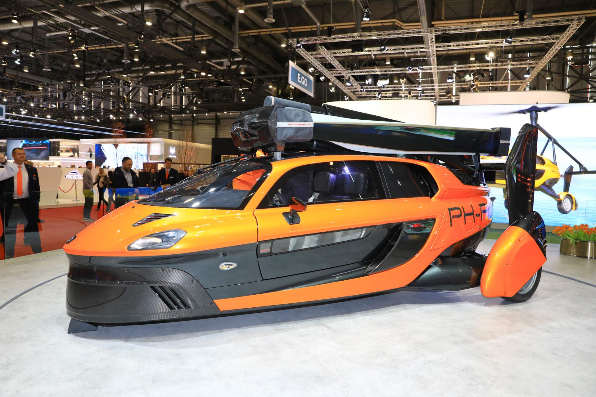 PAL-V Liberty Pioneer Edition 23 PAL-V Liberty Pioneer Edition Flying Car Will Set You Back $599,000