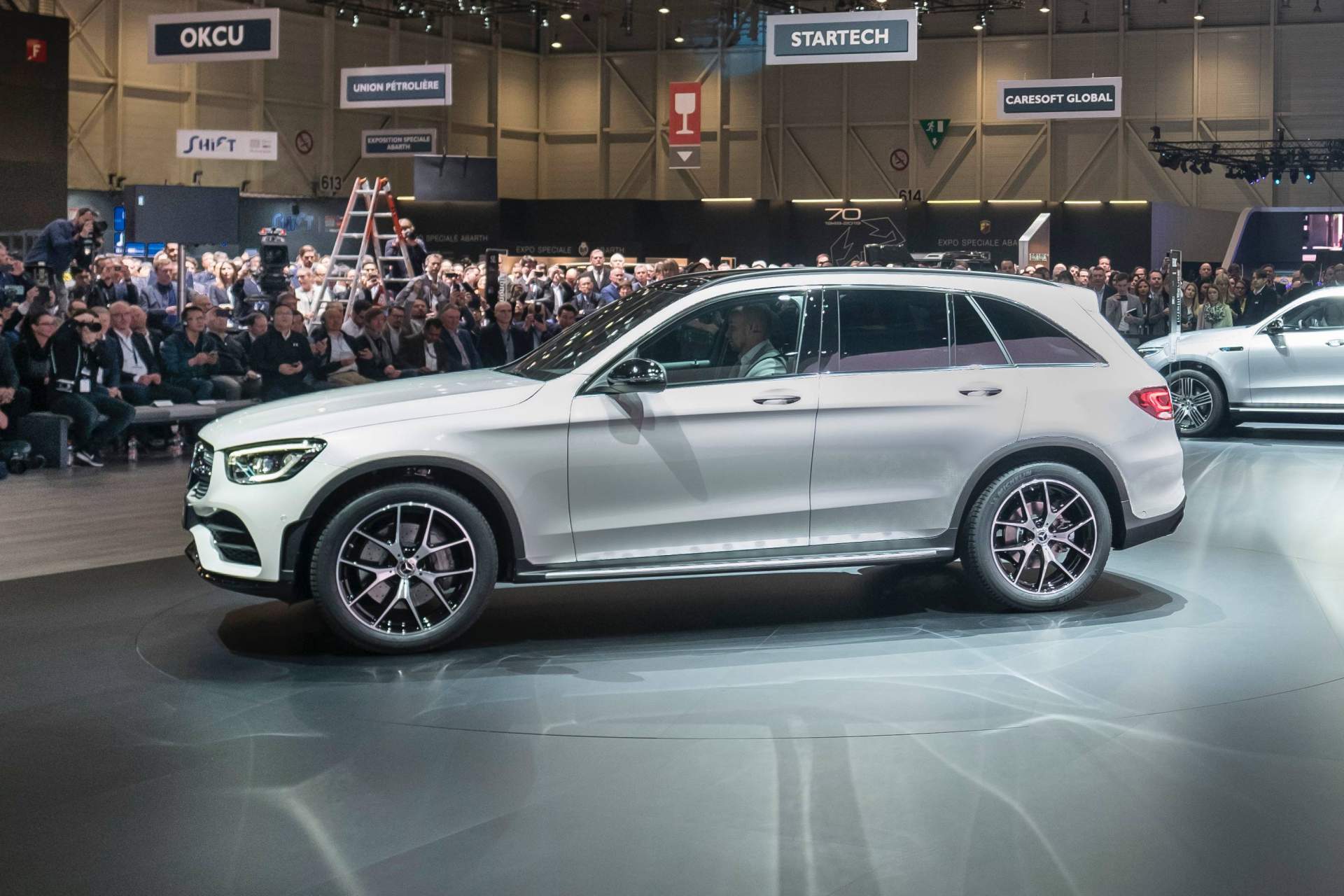 Mercedes-Benz GLC facelift at 2019 Geneva Motor Show 16 2020 Mercedes GLC Facelift Is A Firm Believer Of ‘If It Ain’t Broke, Don’t Fix It’