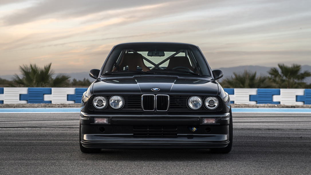 Redux-BMW-E30-M3-1 Redux Does A Singer Not On 911s But BMW’s Iconic E30 M3