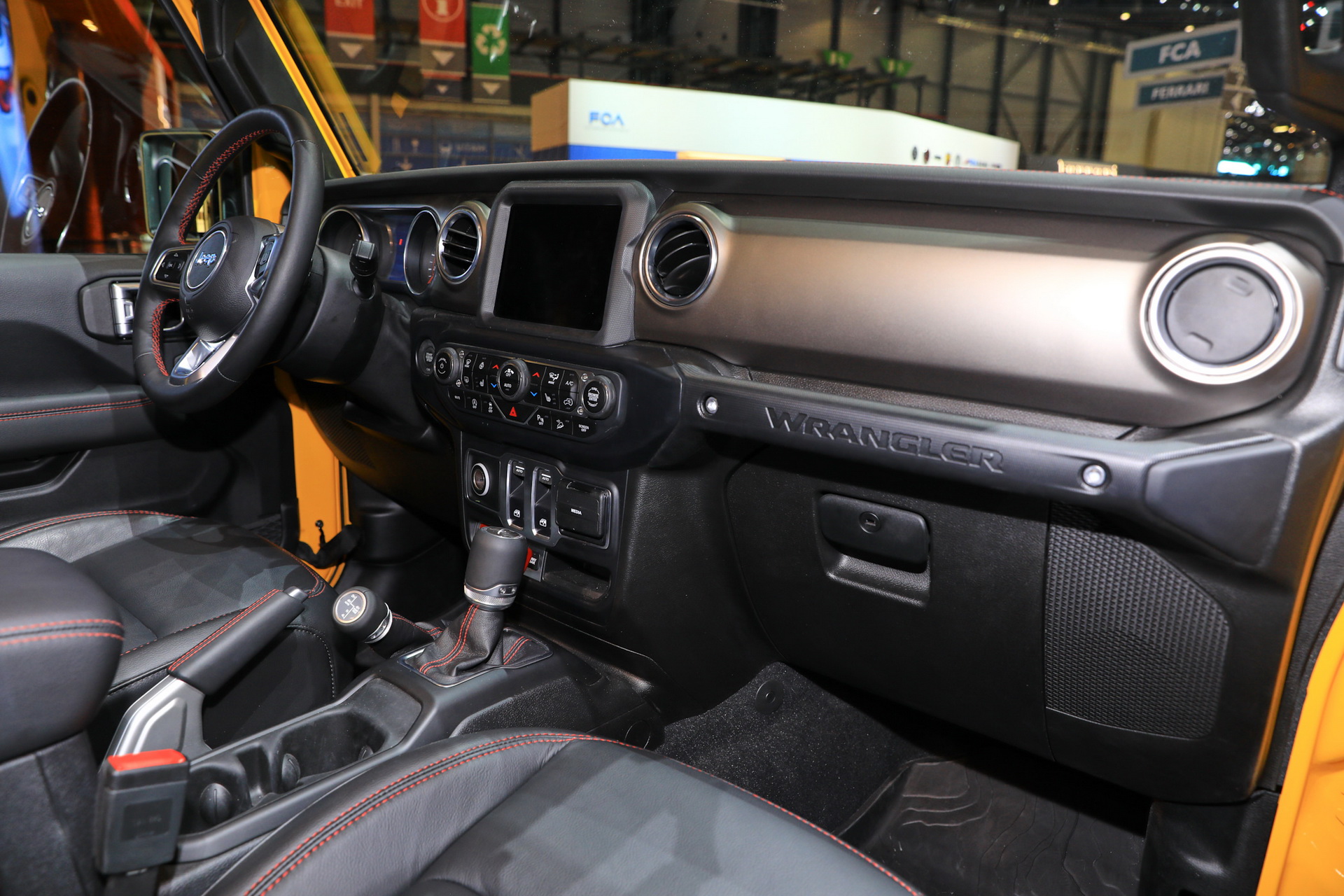 mopar jeep wrangler rubicon 1941 livepics 12 Jeep Wrangler Rubicon 1941 Can (Almost) Be Your Yellow Submarine