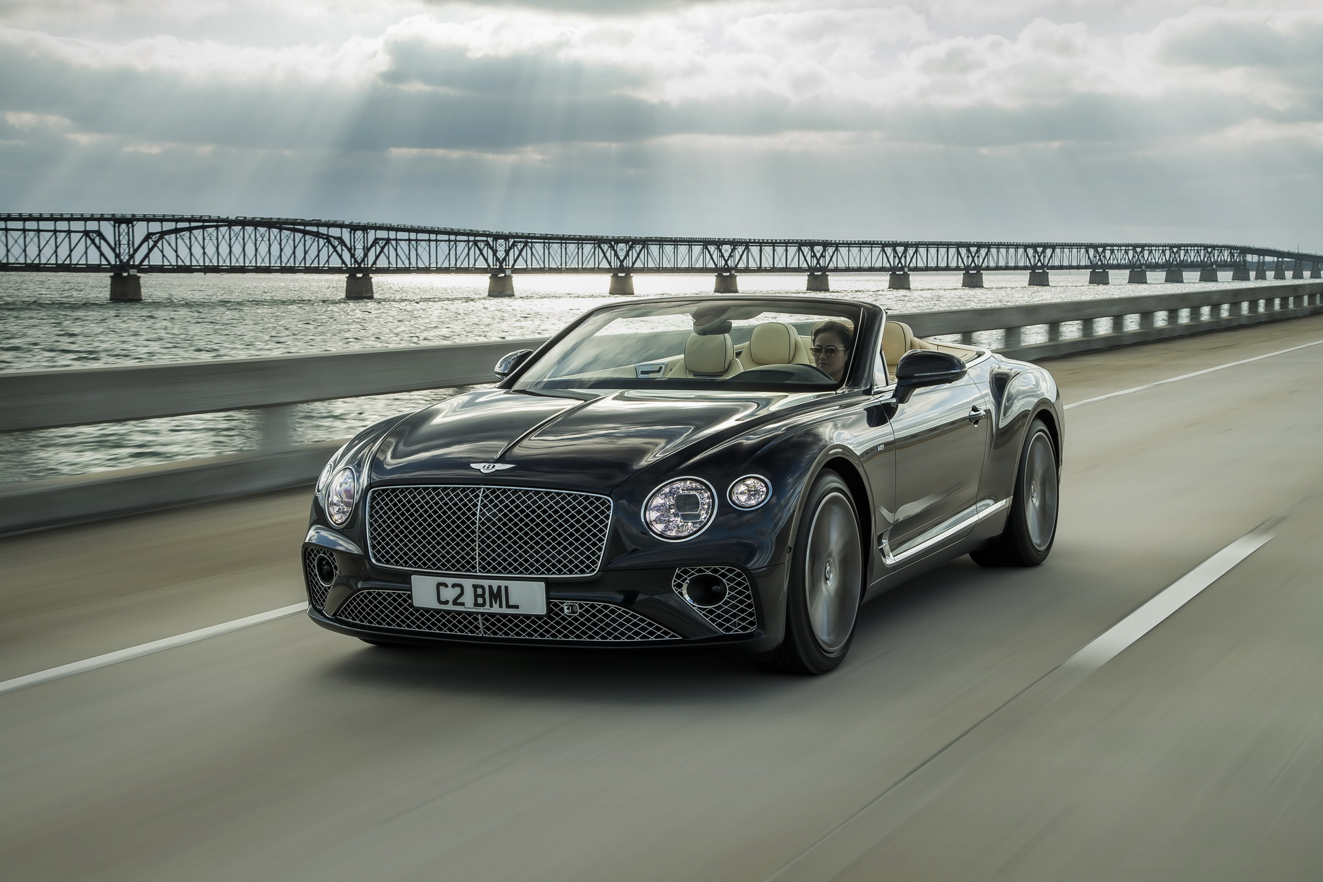 bentley continental gt v8 launched 26 Bentley Unveils Continental GT V8 Models With 542 HP On Tap