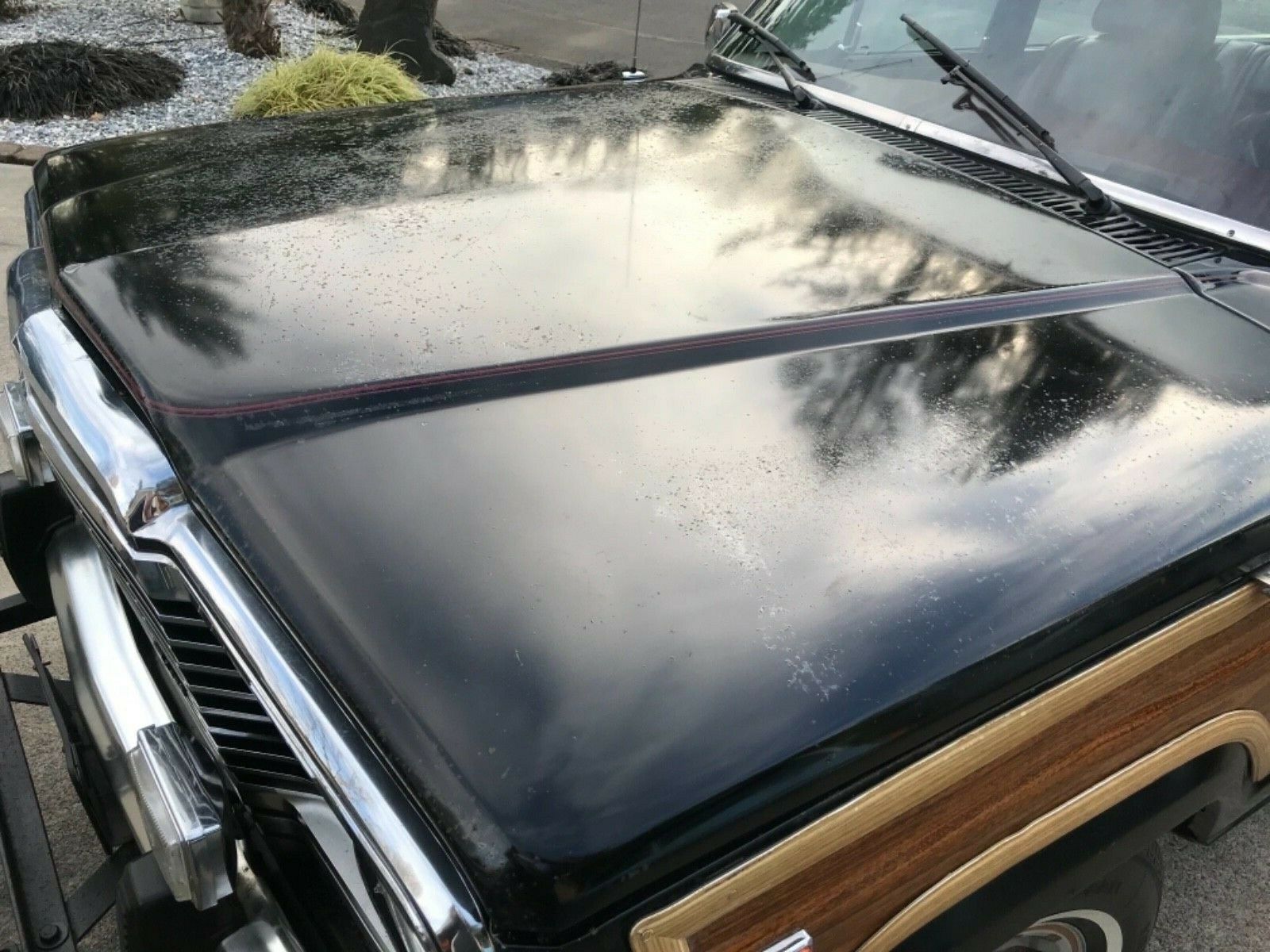 Jeep-Grand-Wagoneer-21 Get Your Wood On With This Barn-Stored 1985 Jeep Grand Wagoneer