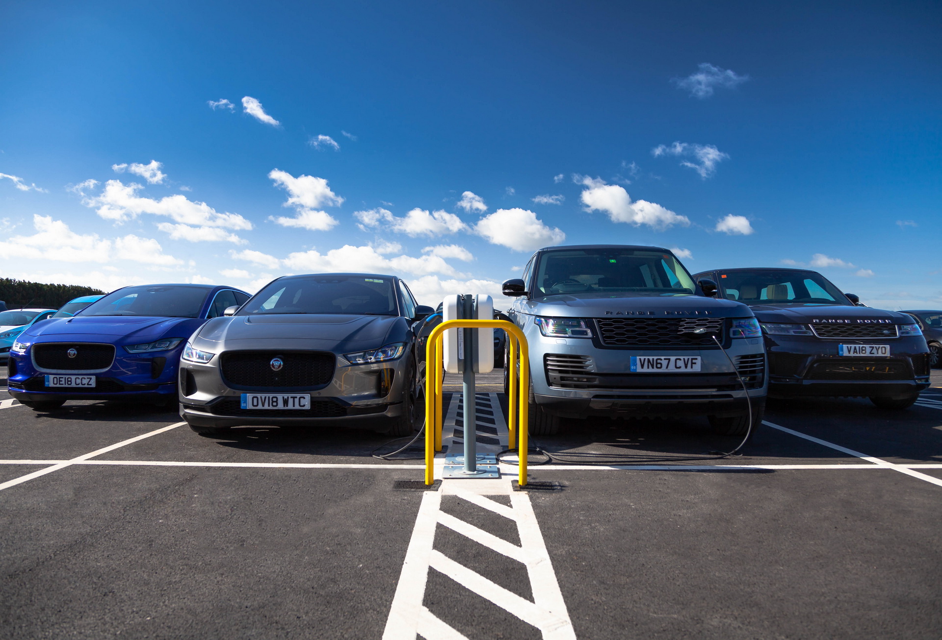 jlr uk largest smart charging network 1 JLR Now Boasts UK’s Largest Smart Charging Facility For EVs