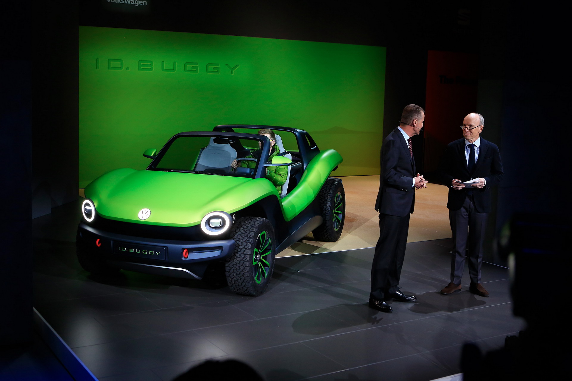 VW ID Buggy 1 VW ID Buggy Concept Is A Modern Day Meyers Manx